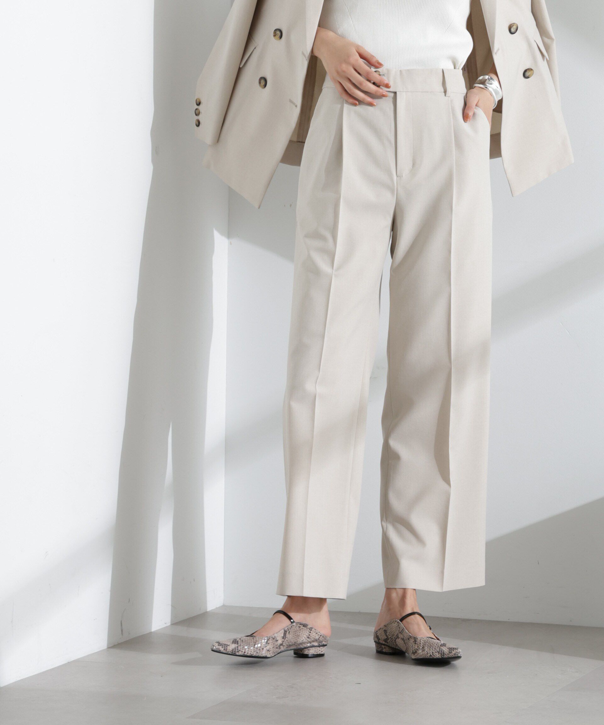 nano･universe「ライトファンクション タックセミワイドパンツ(セットアップ可)」|チノ|