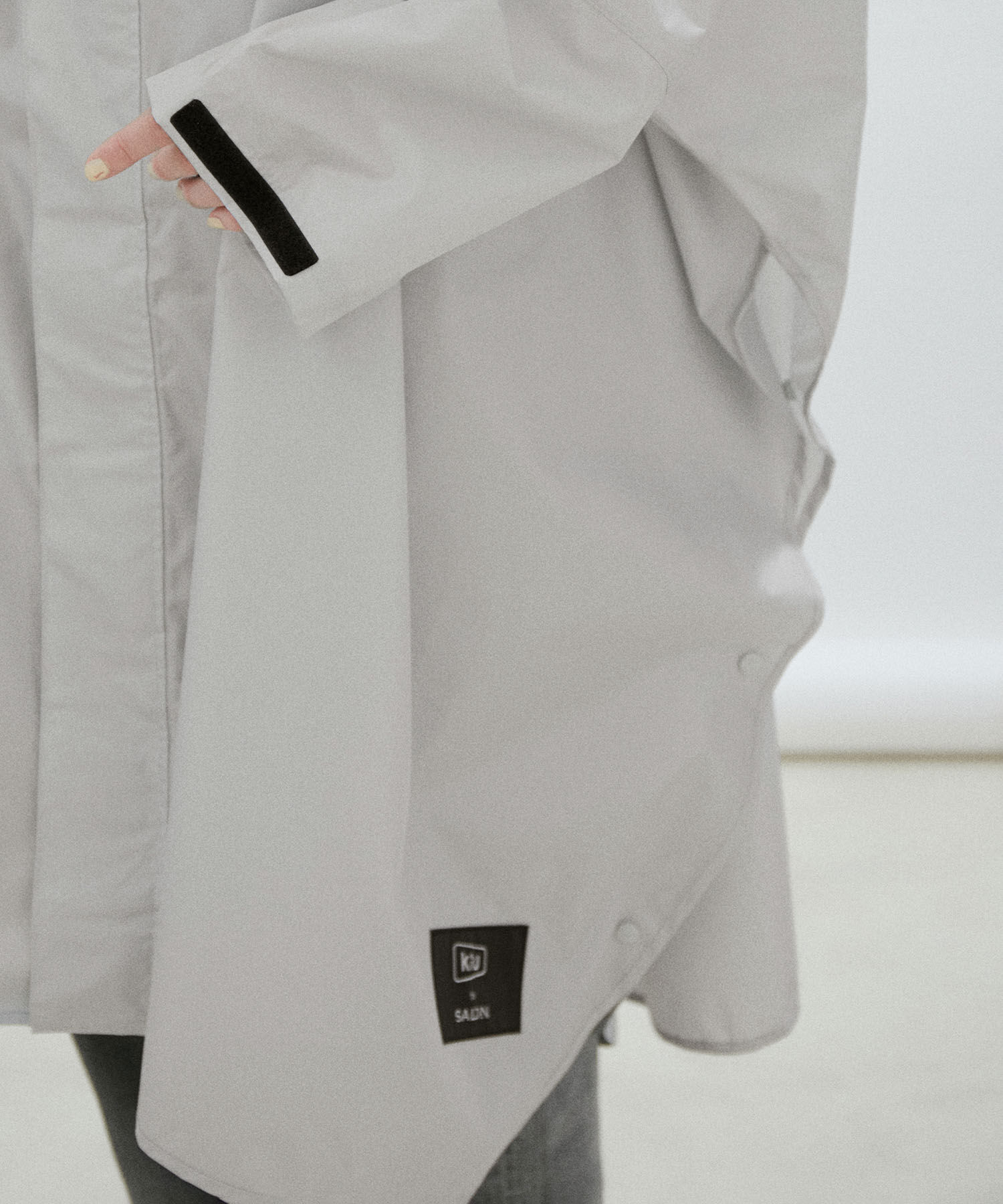 SALON adam et rope'「【雑誌掲載】【KiU for SALON】[ポーチ付き]別注レインポンチョ」|レインコート|