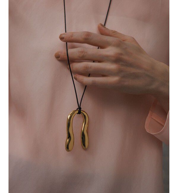ADAM ET ROPE'「【EMOELLE】U motif necklace」|ネックレス|ゴールド系(91)