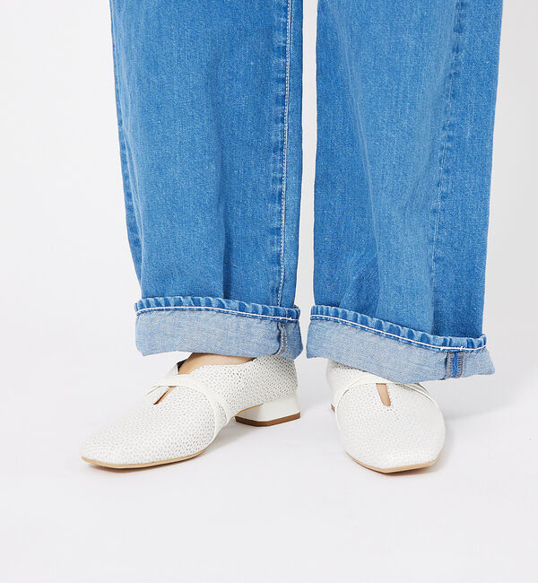 AU BANNISTER「【YouTuber紹介】ストラップソフトレザー フラットシューズ」|その他|