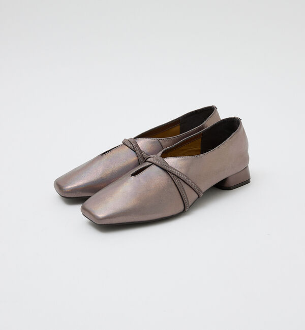 AU BANNISTER「【YouTuber紹介】ストラップソフトレザー フラットシューズ」|その他|ブロンズ