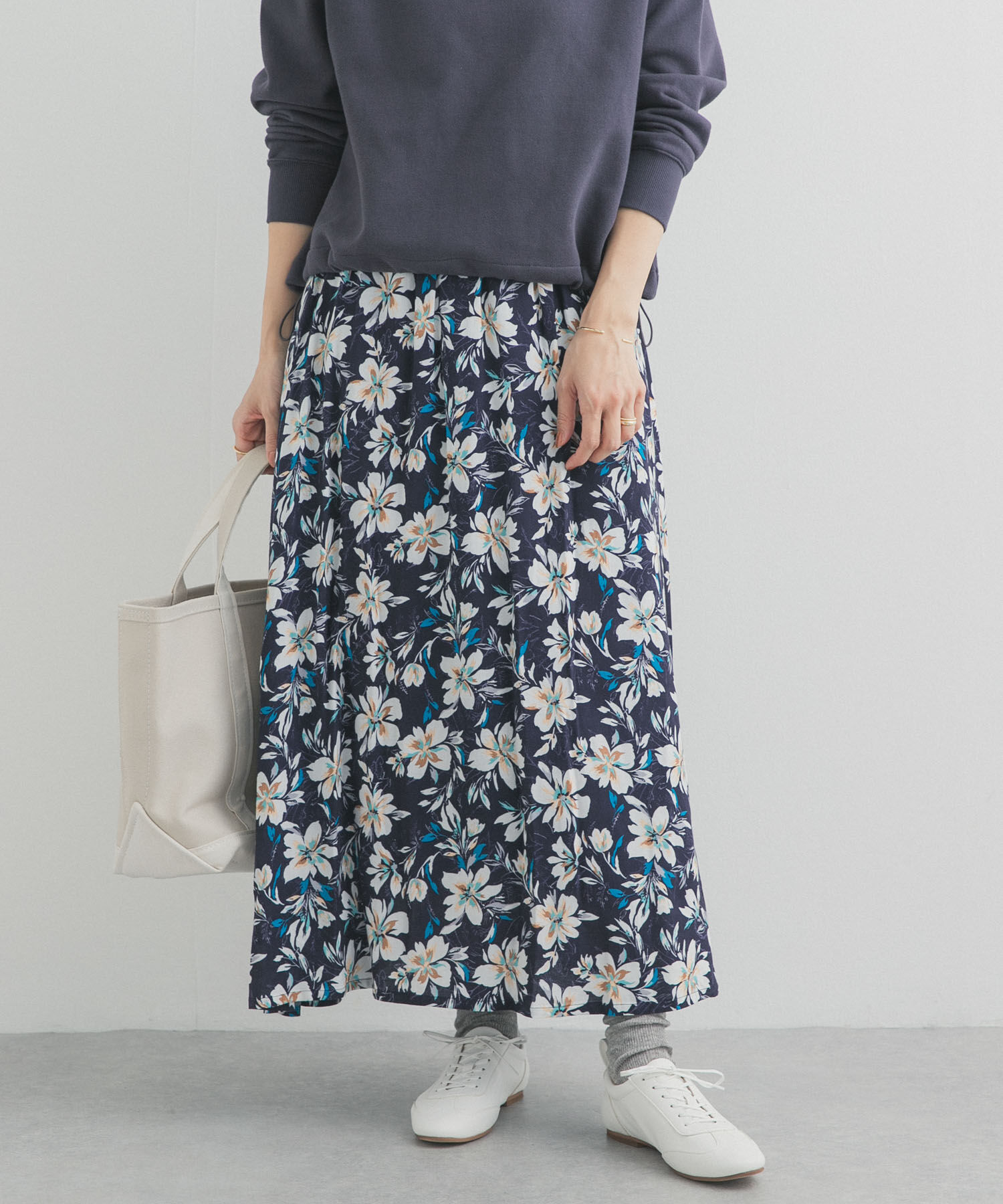 URBAN RESEARCH DOORS「レーヨンフラワープリントスカート」|スカート|ブルー系その他