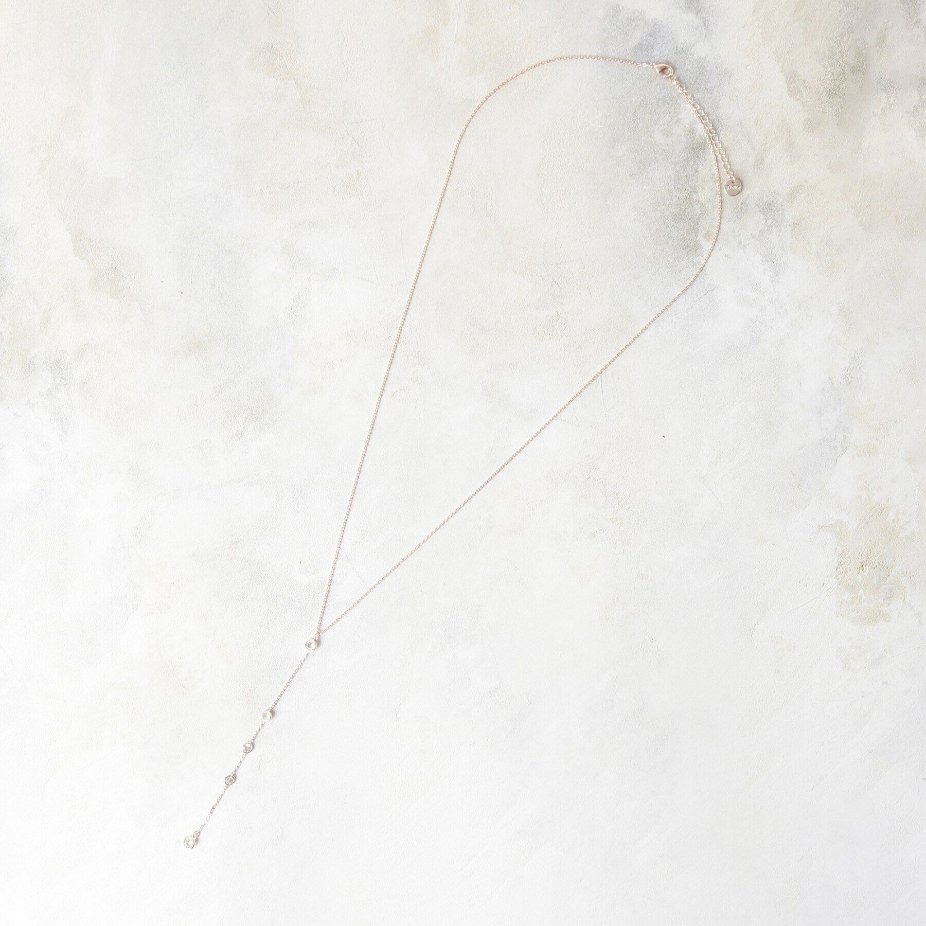 grove「プチビジューロングY字ネックレス」|ネックレス|