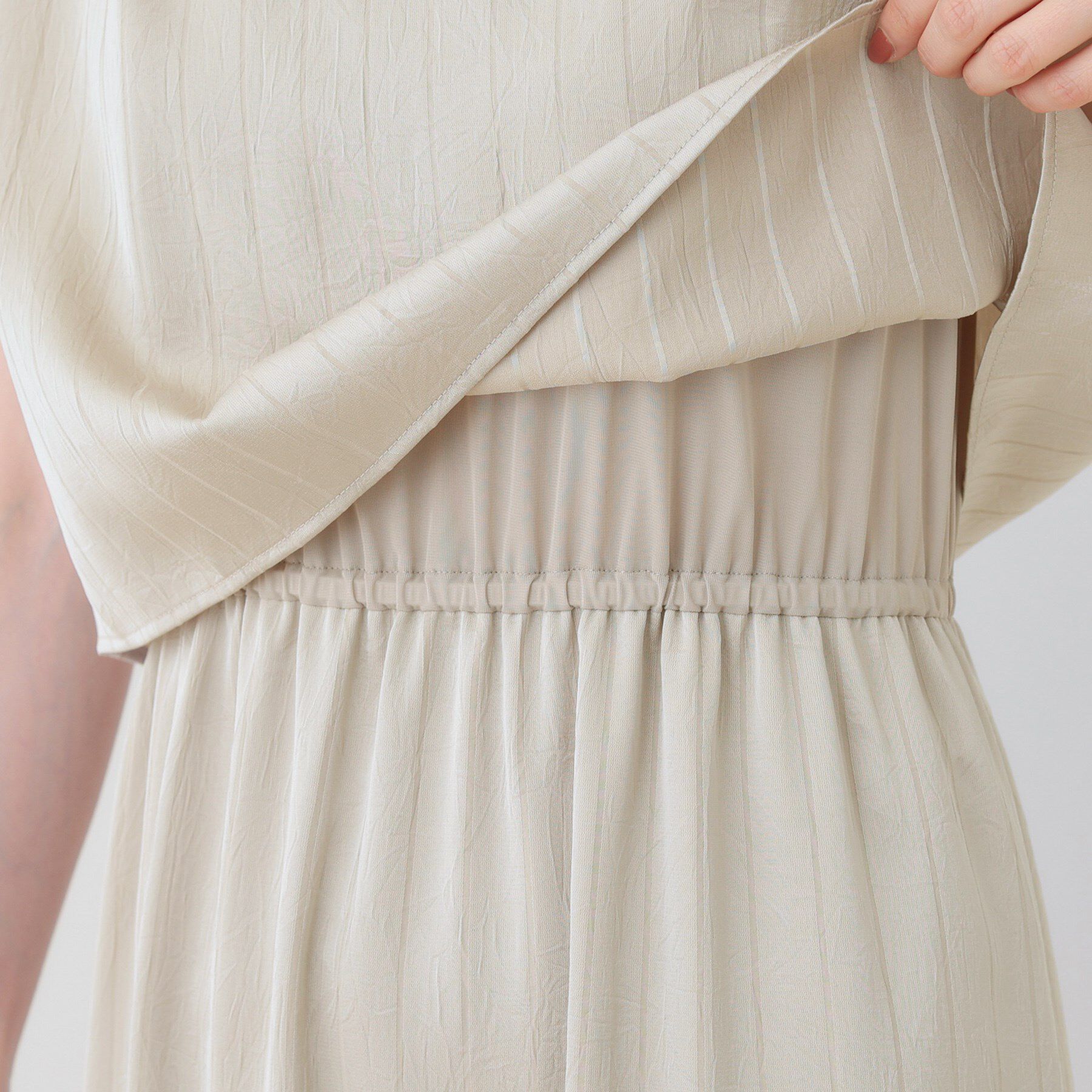 INDIVI「【洗える／UVケア／セット見え】ストライプ柄サテンワンピース」|ワンピース|