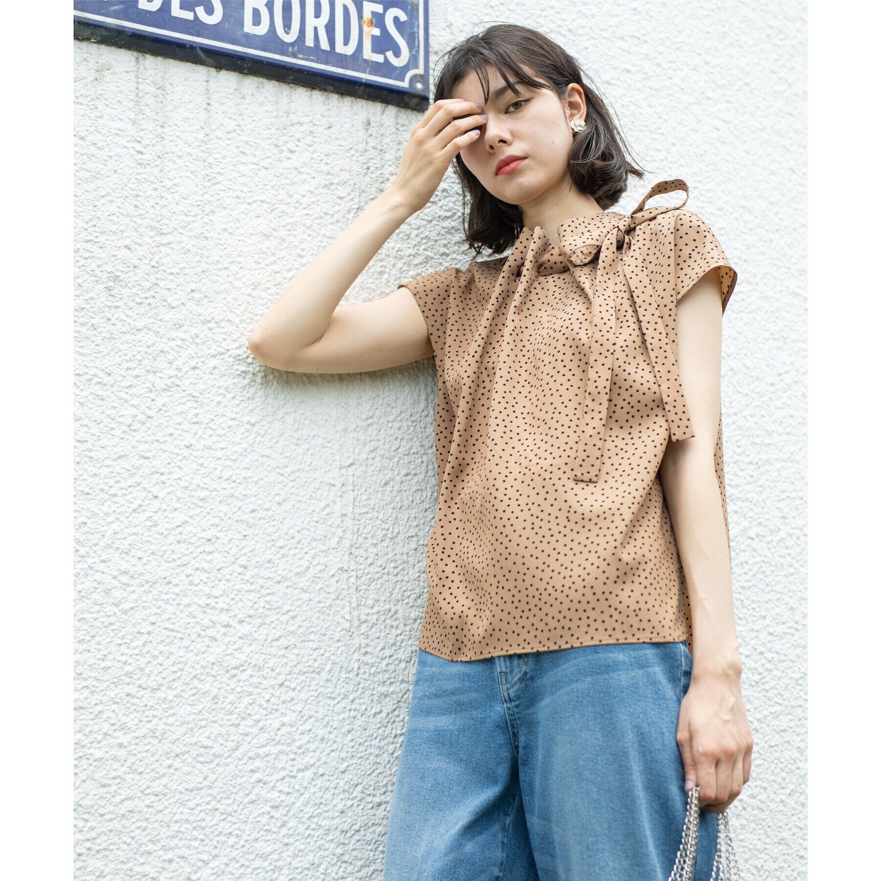 OPAQUE.CLIP「ドットボウタイブラウス【洗濯機洗い可】」|シャツ・ブラウス|キャメルブラウン(1