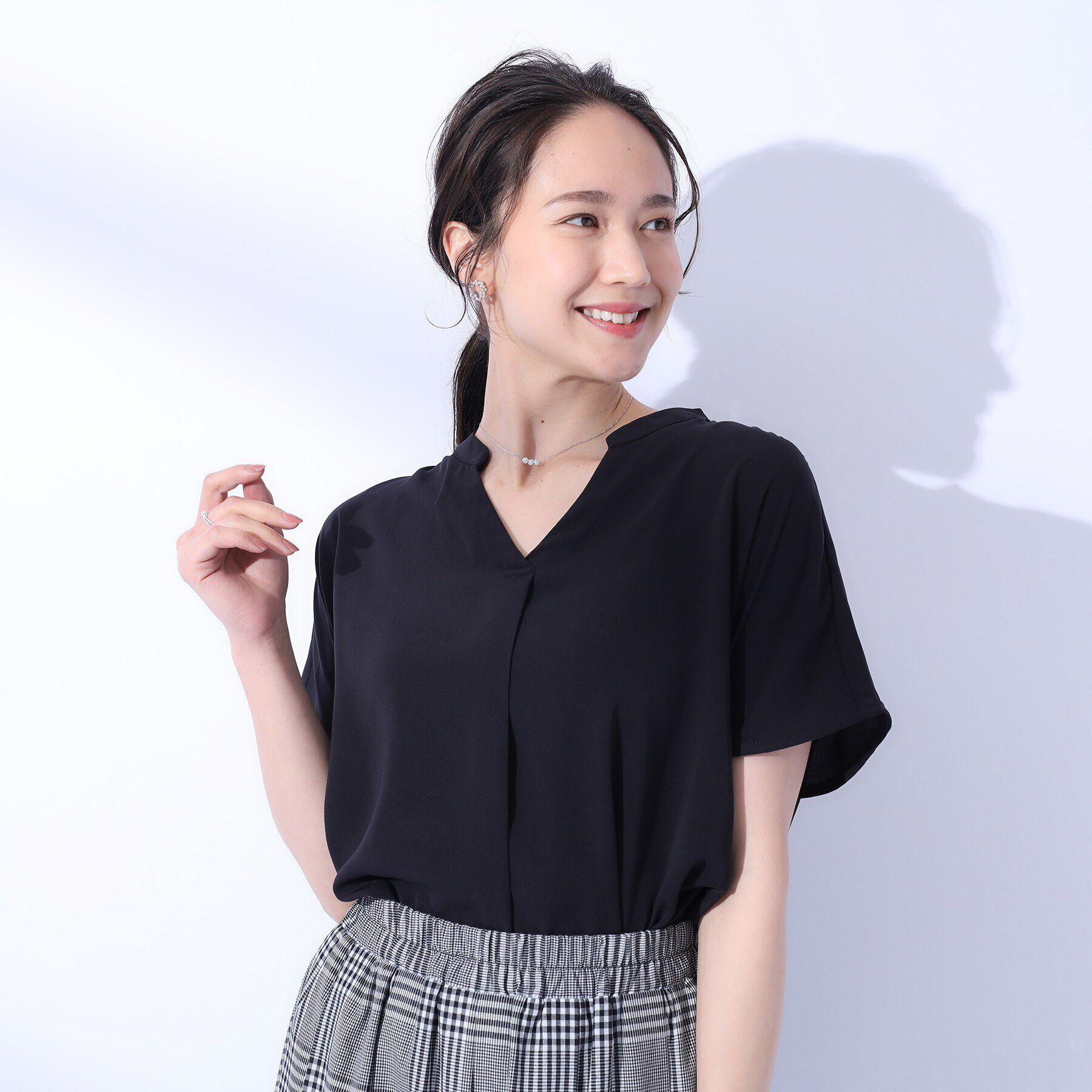 SHOO･LA･RUE「【洗える/プチプラ/無理せずキレイ】女性らしく好印象 スキッパーブラウス」|シャツ・ブラウス|