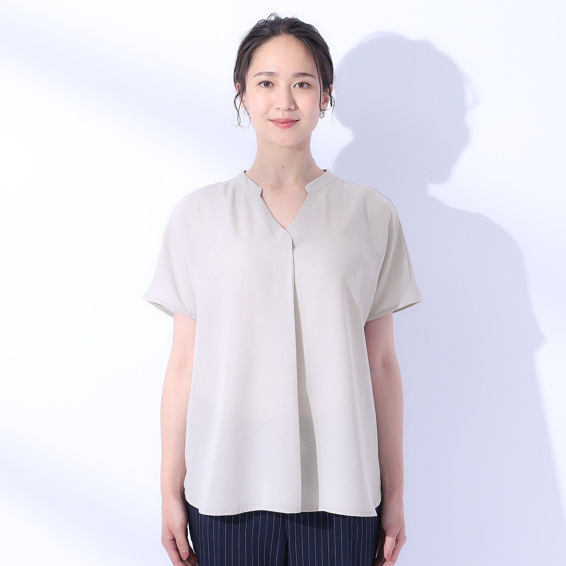 SHOO･LA･RUE「【洗える/プチプラ/無理せずキレイ】女性らしく好印象 スキッパーブラウス」|シャツ・ブラウス|