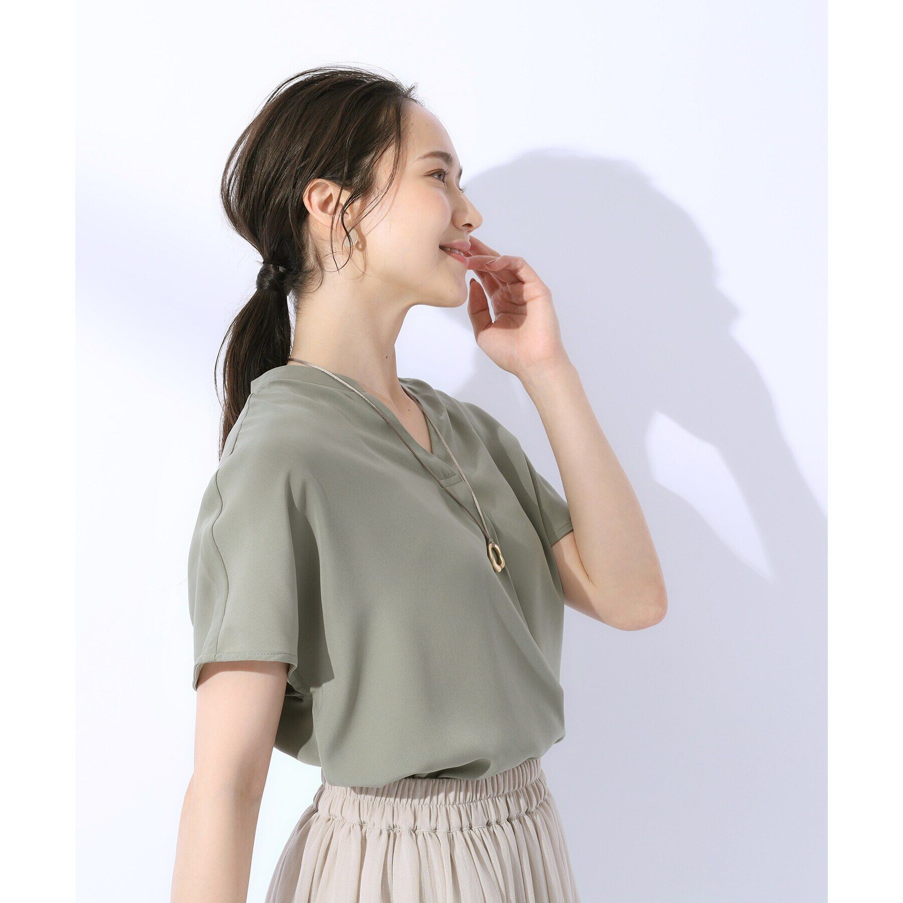 SHOO･LA･RUE「【洗える/プチプラ/無理せずキレイ】女性らしく好印象 スキッパーブラウス」|シャツ・ブラウス|