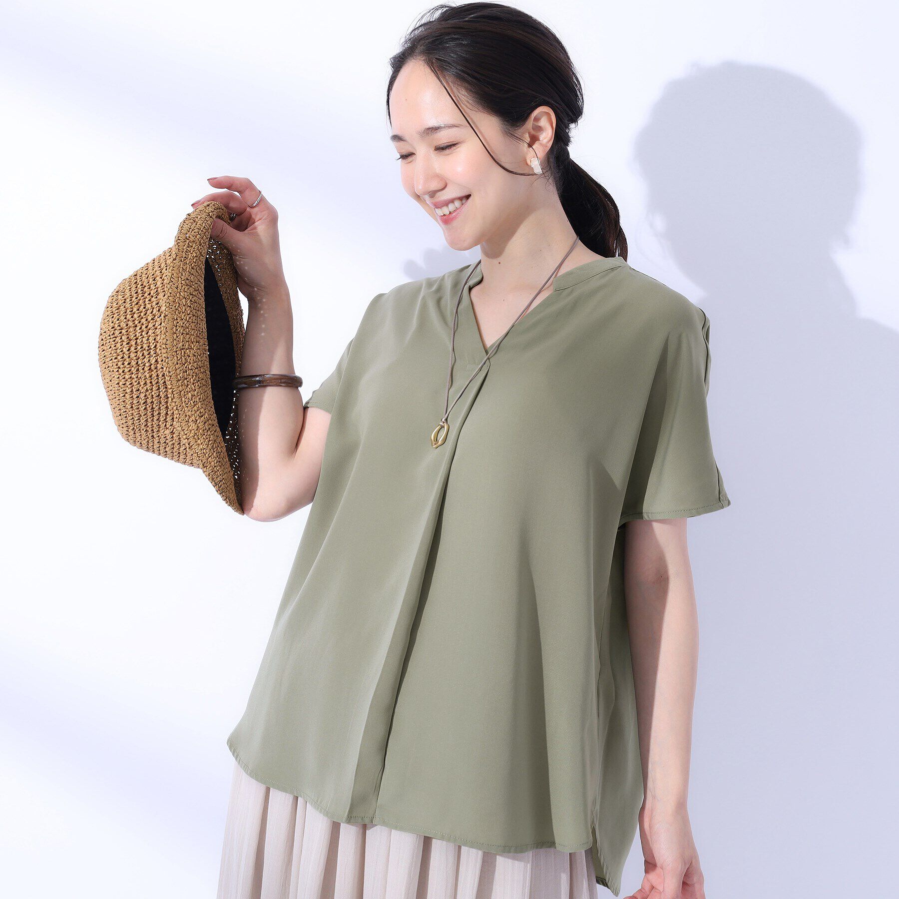 SHOO･LA･RUE「【洗える/プチプラ/無理せずキレイ】女性らしく好印象 スキッパーブラウス」|シャツ・ブラウス|グリーン(022)