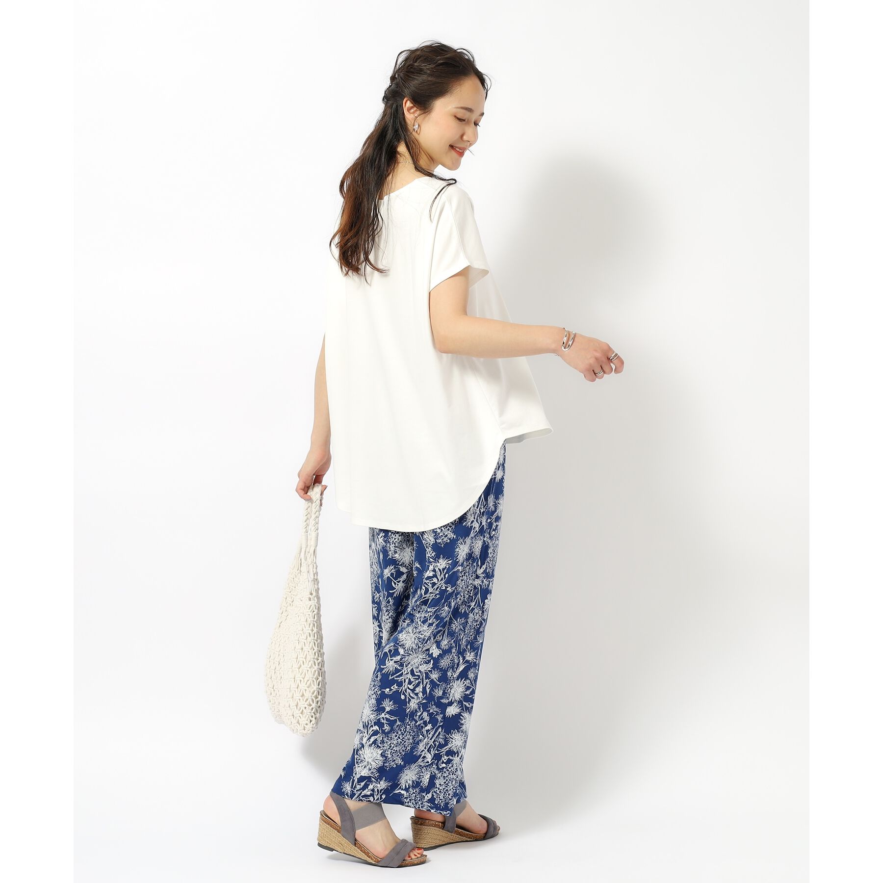 SHOO･LA･RUE「【UV】アウトで決まる とろみラウンドヘム半袖トップス」|Tシャツ・カットソー|