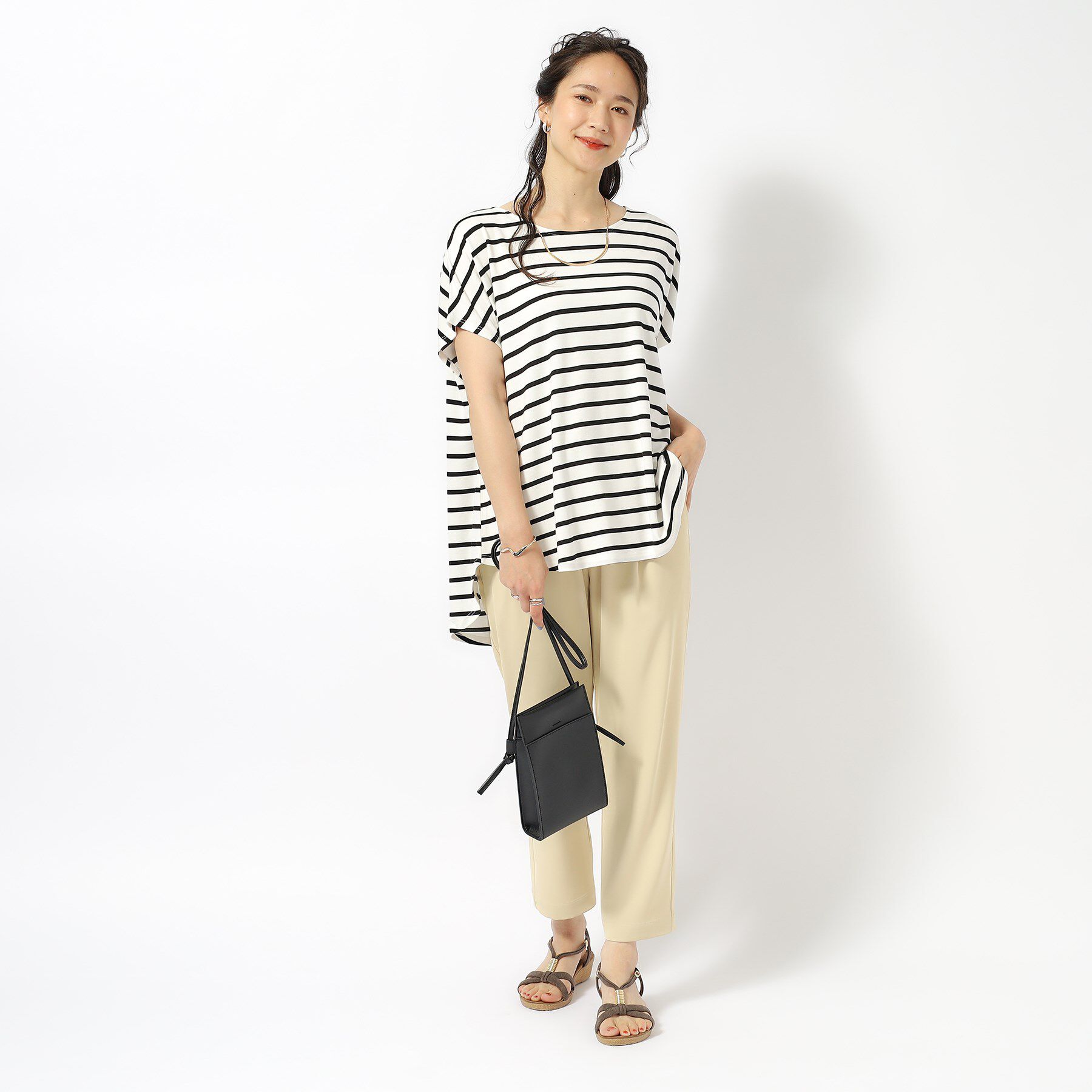 SHOO･LA･RUE「【UV】アウトで決まる とろみラウンドヘム半袖トップス」|Tシャツ・カットソー|