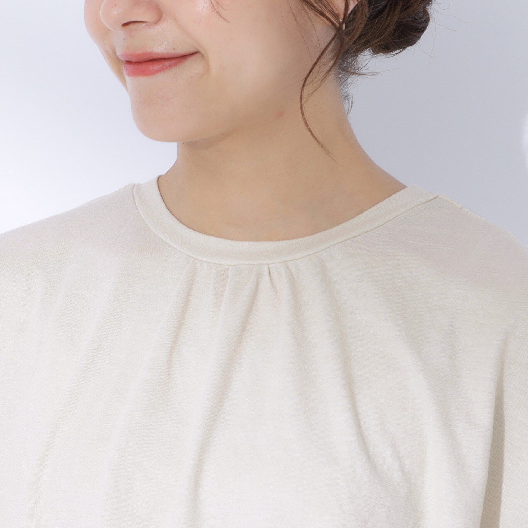 SHOO･LA･RUE「後ろ姿も抜かりなく バックシャーリング切り替えトップス」|Tシャツ・カットソー|