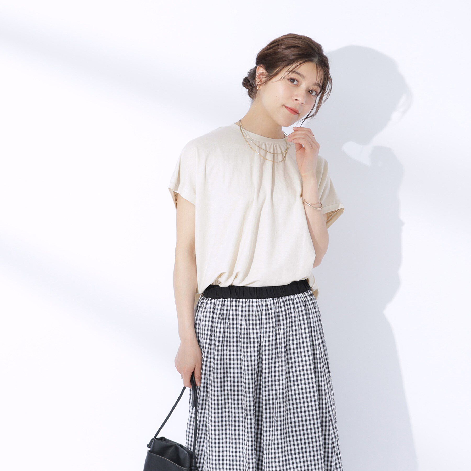 SHOO･LA･RUE「後ろ姿も抜かりなく バックシャーリング切り替えトップス」|Tシャツ・カットソー|