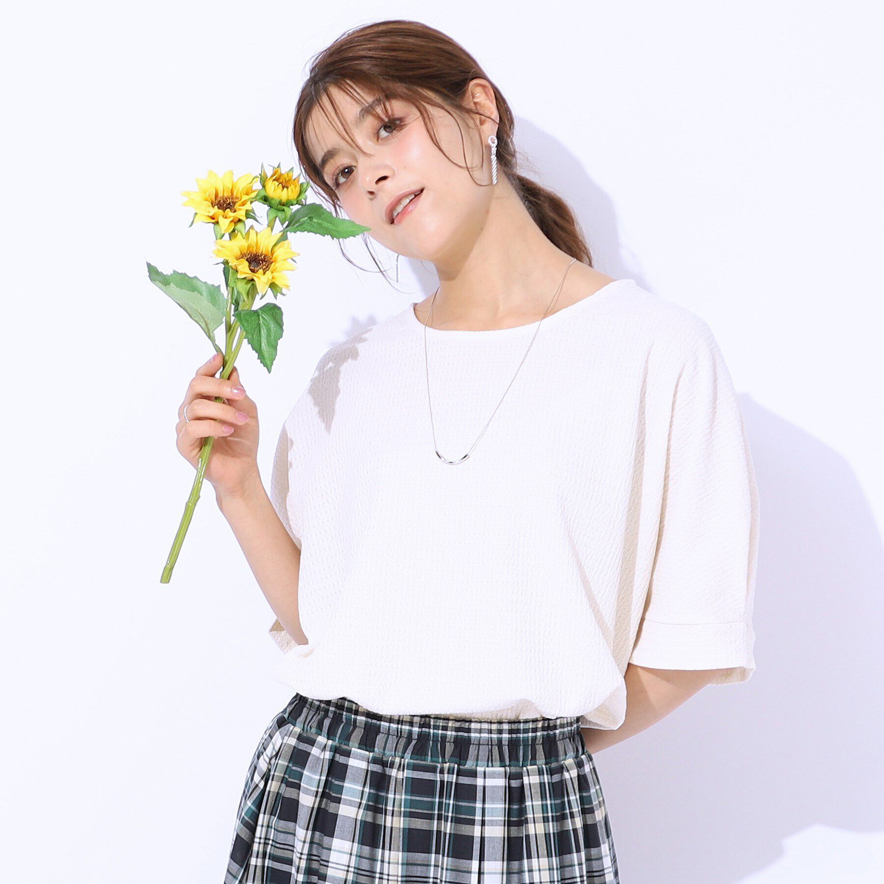 SHOO･LA･RUE「【涼やかリラクシー】アウトで決まる 5分袖ドルマントップス」|Tシャツ・カットソー|アイボリー(004)