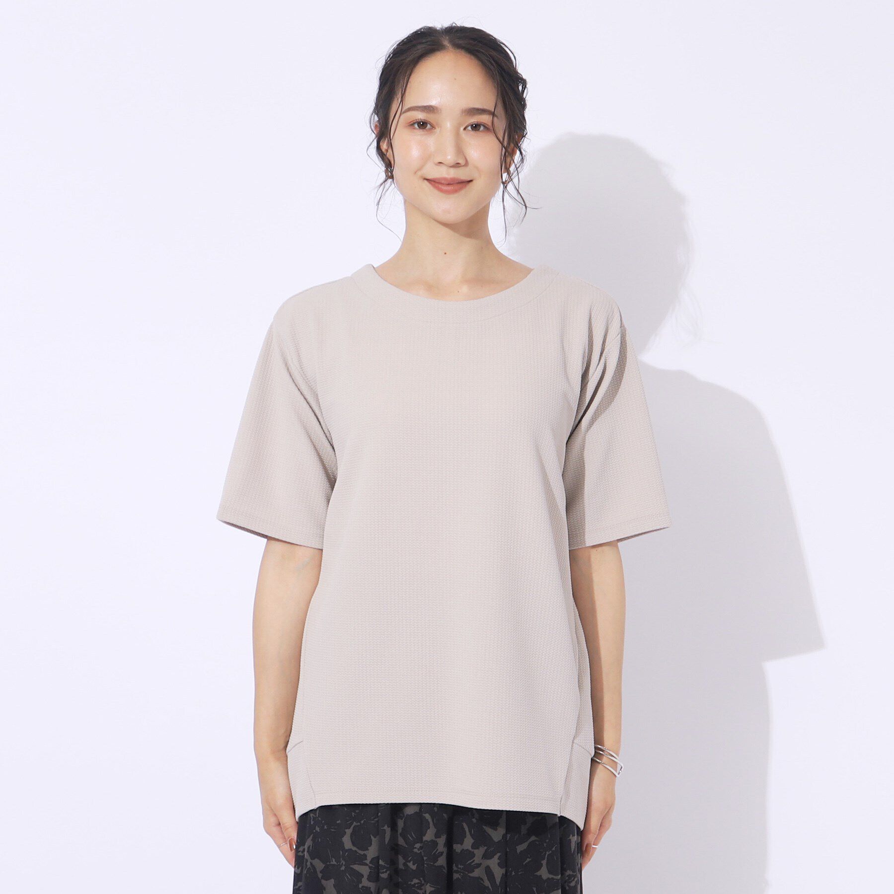 SHOO･LA･RUE「【洗える/5分袖】すっきりきれいに魅せる ふくれジャカード コクーントップス」|Tシャツ・カットソー|