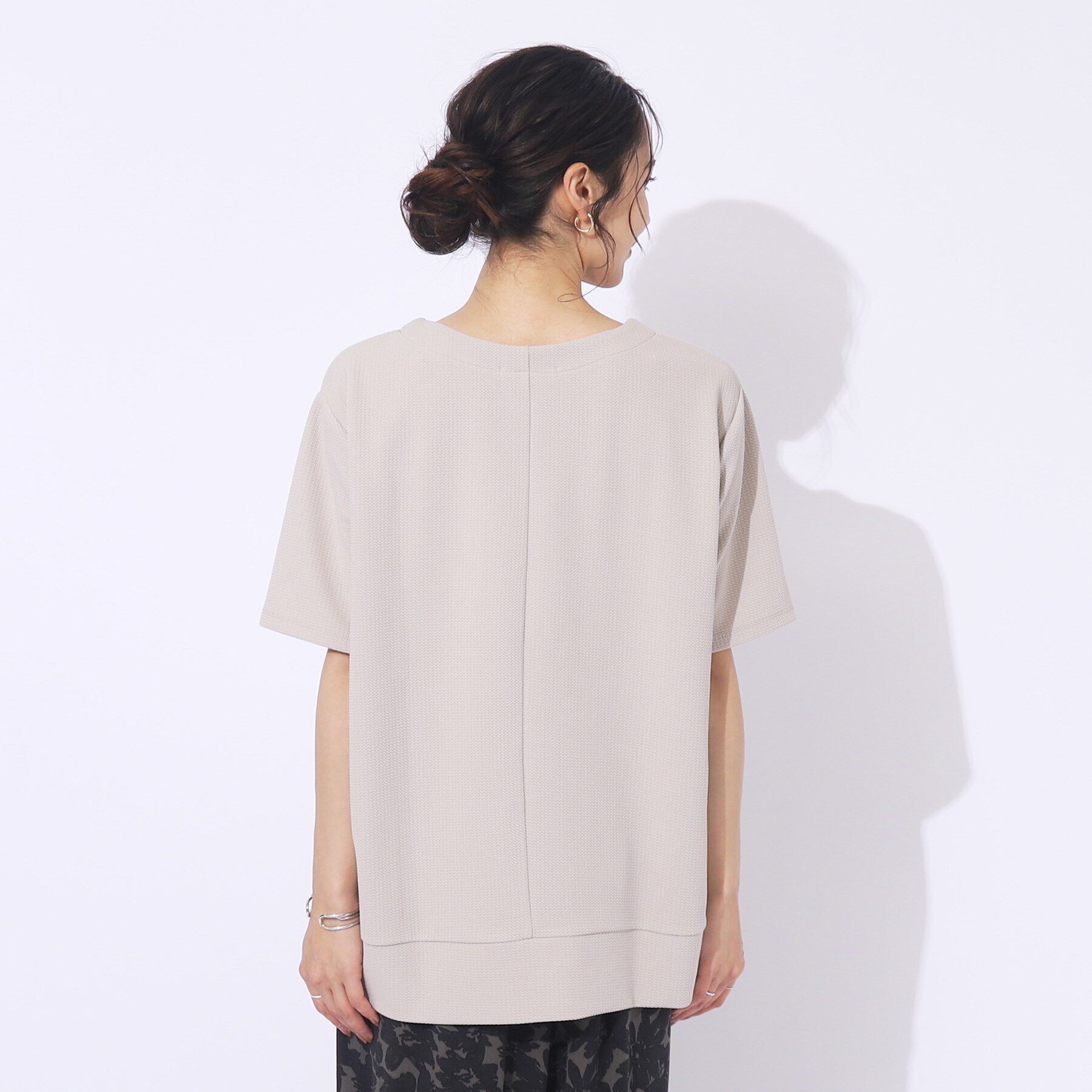 SHOO･LA･RUE「【洗える/5分袖】すっきりきれいに魅せる ふくれジャカード コクーントップス」|Tシャツ・カットソー|