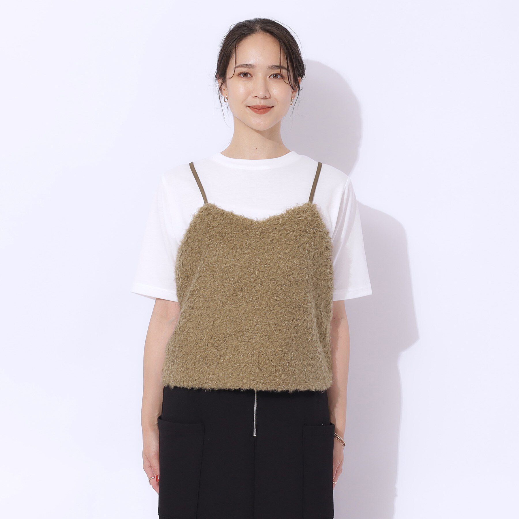 SHOO･LA･RUE「【2点セット】秋冬も活躍 フェイクファービスチェ&times;Tシャツ」|その他|