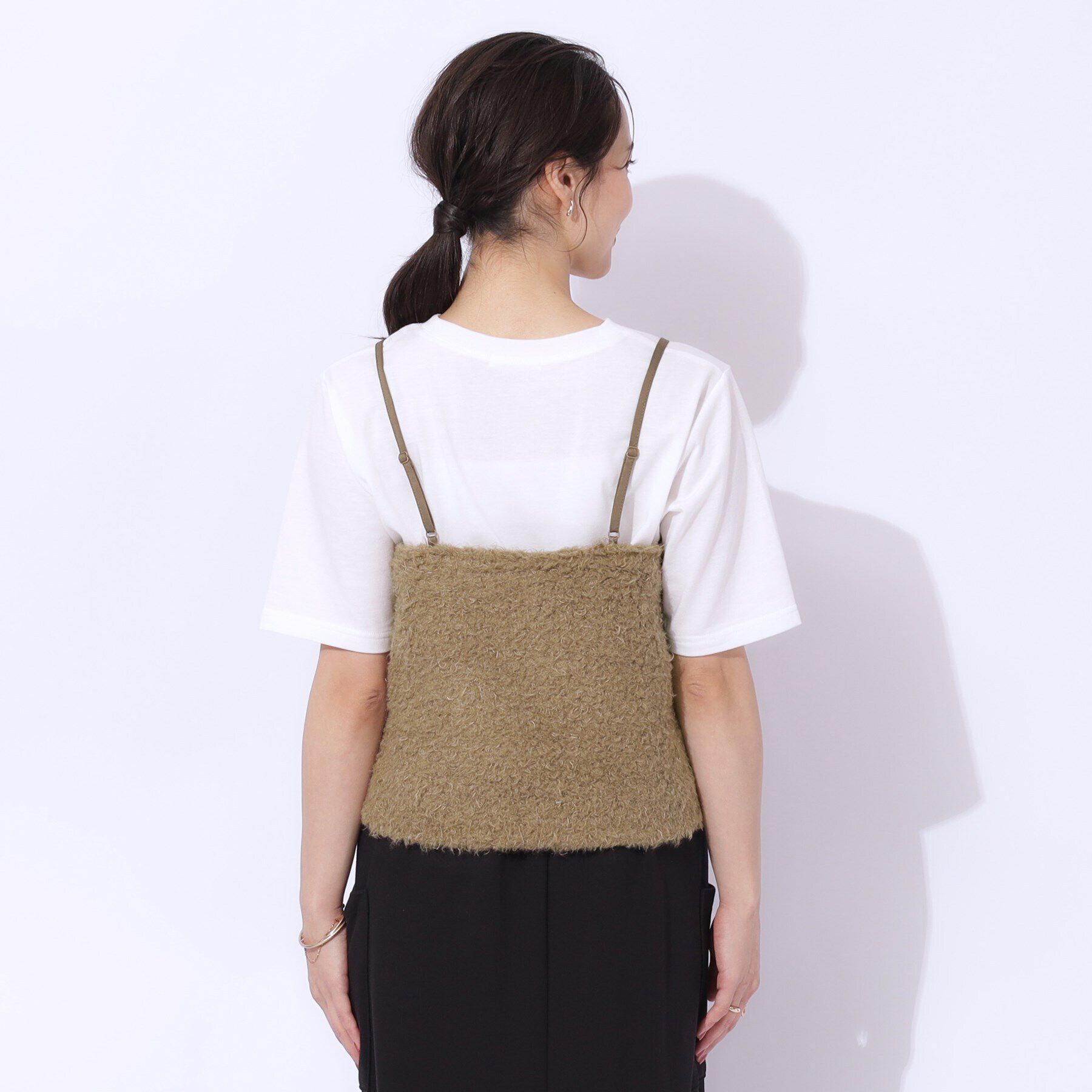 SHOO･LA･RUE「【2点セット】秋冬も活躍 フェイクファービスチェ&times;Tシャツ」|その他|