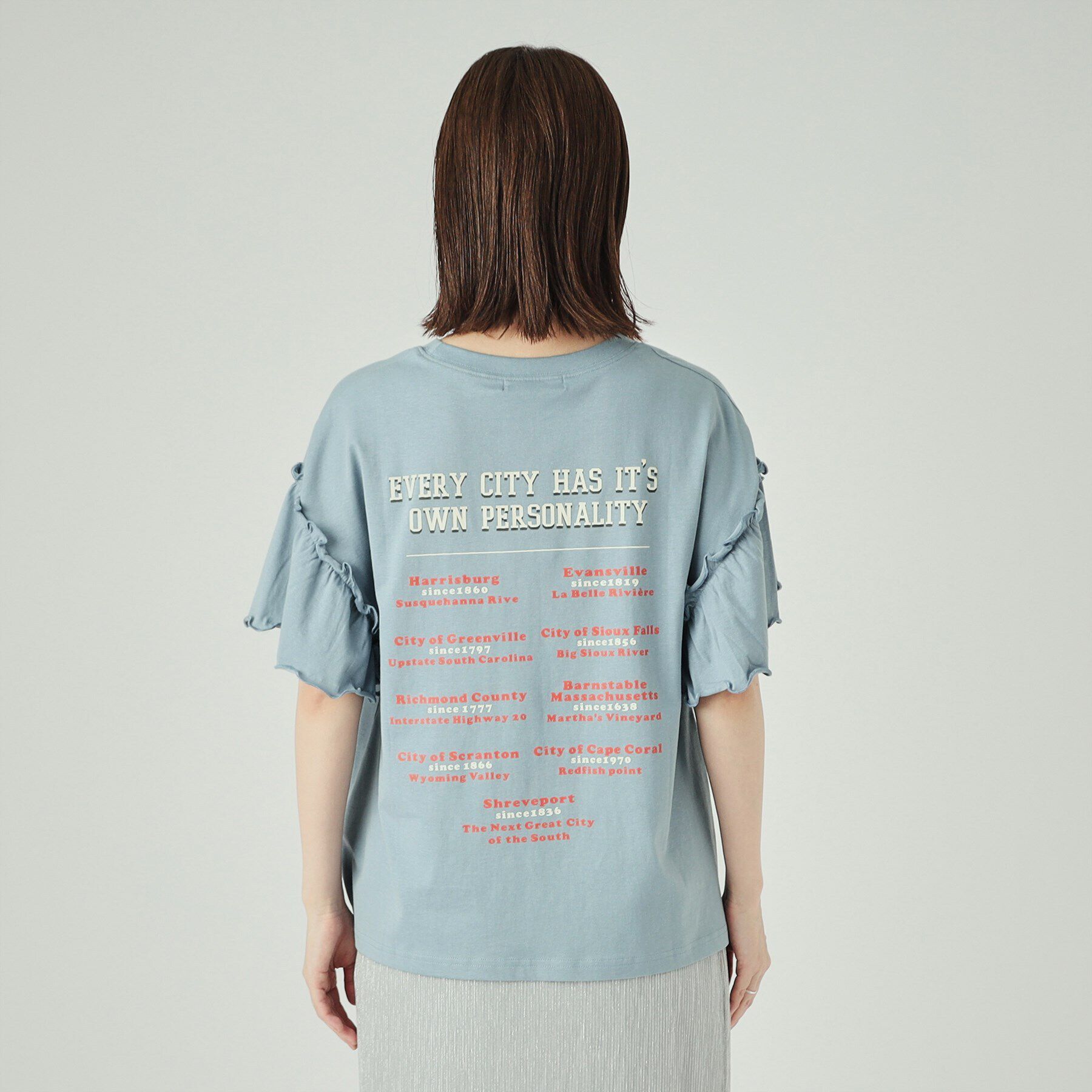 SHOO･LA･RUE「【洗える】ロゴデザインでこなれ見え フリルスリーブTシャツ」|Tシャツ・カットソー|