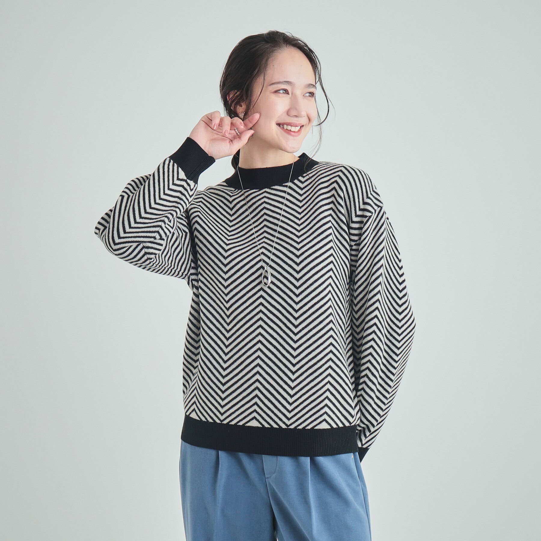 SHOO･LA･RUE「【S-LL/洗える/毛玉レス】クラシカルな柄が目を惹く プチハイネックニット」|ニット・セーター|