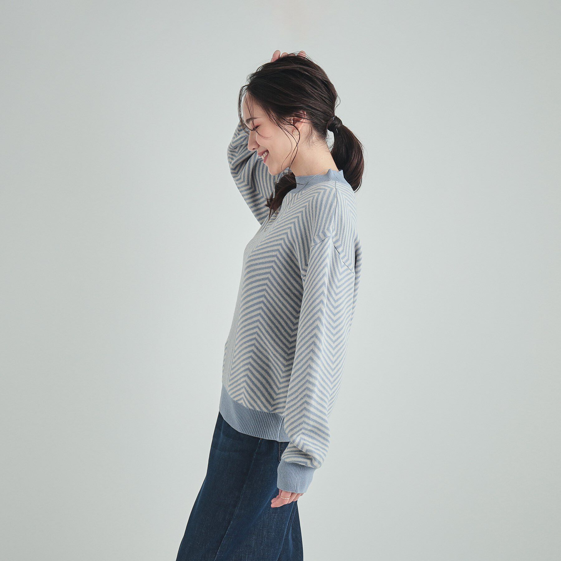 SHOO･LA･RUE「【S-LL/洗える/毛玉レス】クラシカルな柄が目を惹く プチハイネックニット」|ニット・セーター|