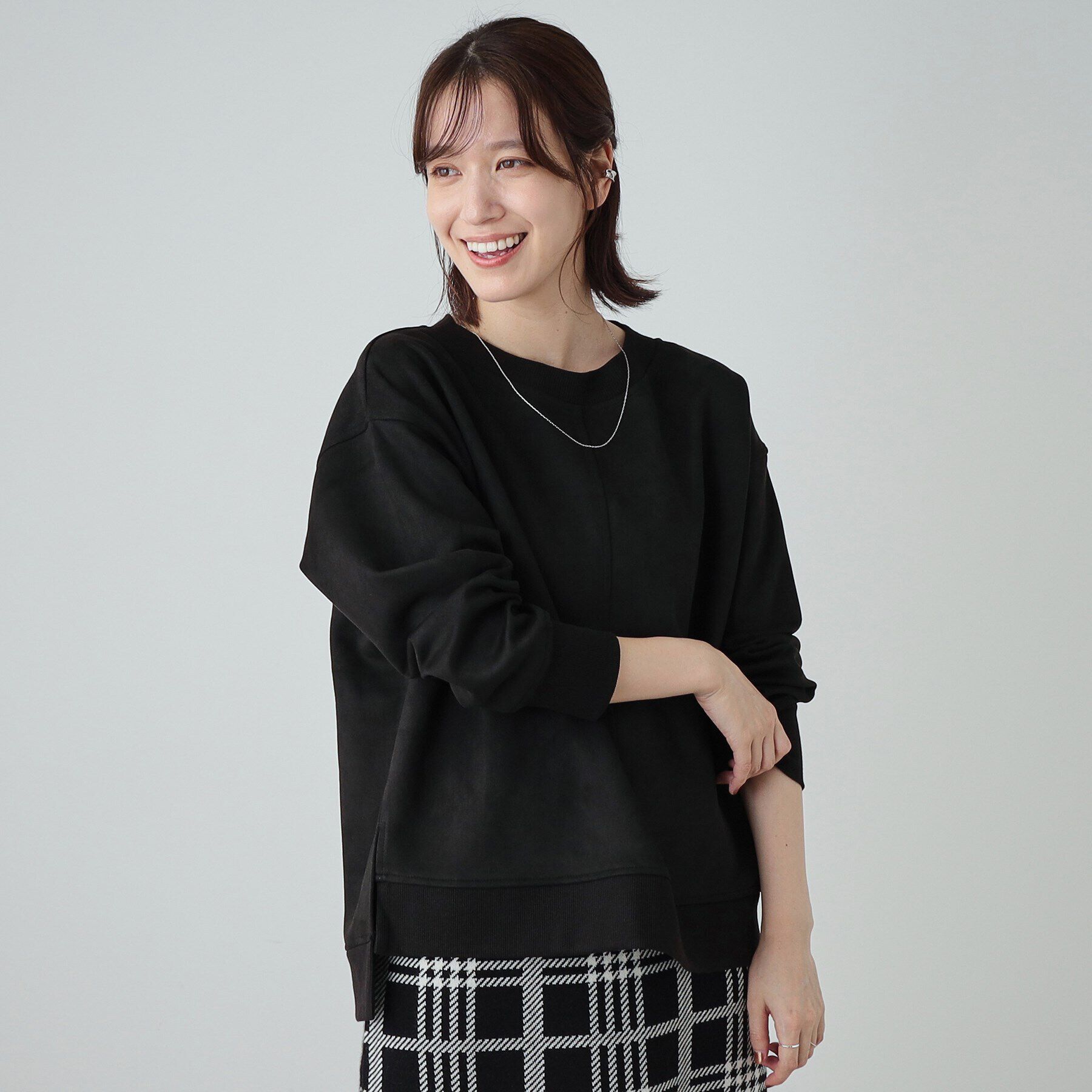 SHOO･LA･RUE「【S-LL】なめらかスエード調トップス」|Tシャツ・カットソー|ブラック(019)