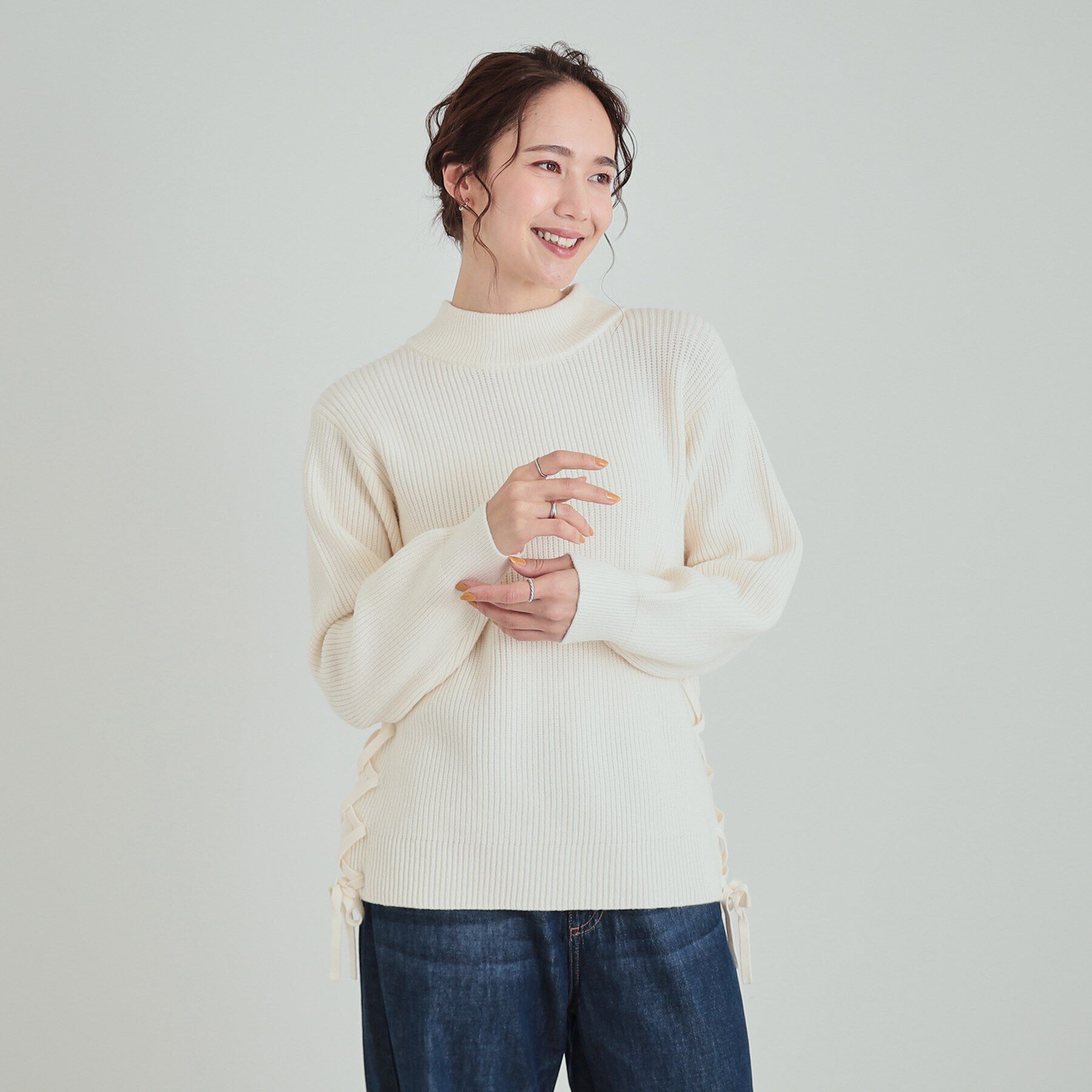 SHOO･LA･RUE「【洗える/静電気軽減】ちくちくしにくい レースアップ畦編みニット」|ニット・セーター|