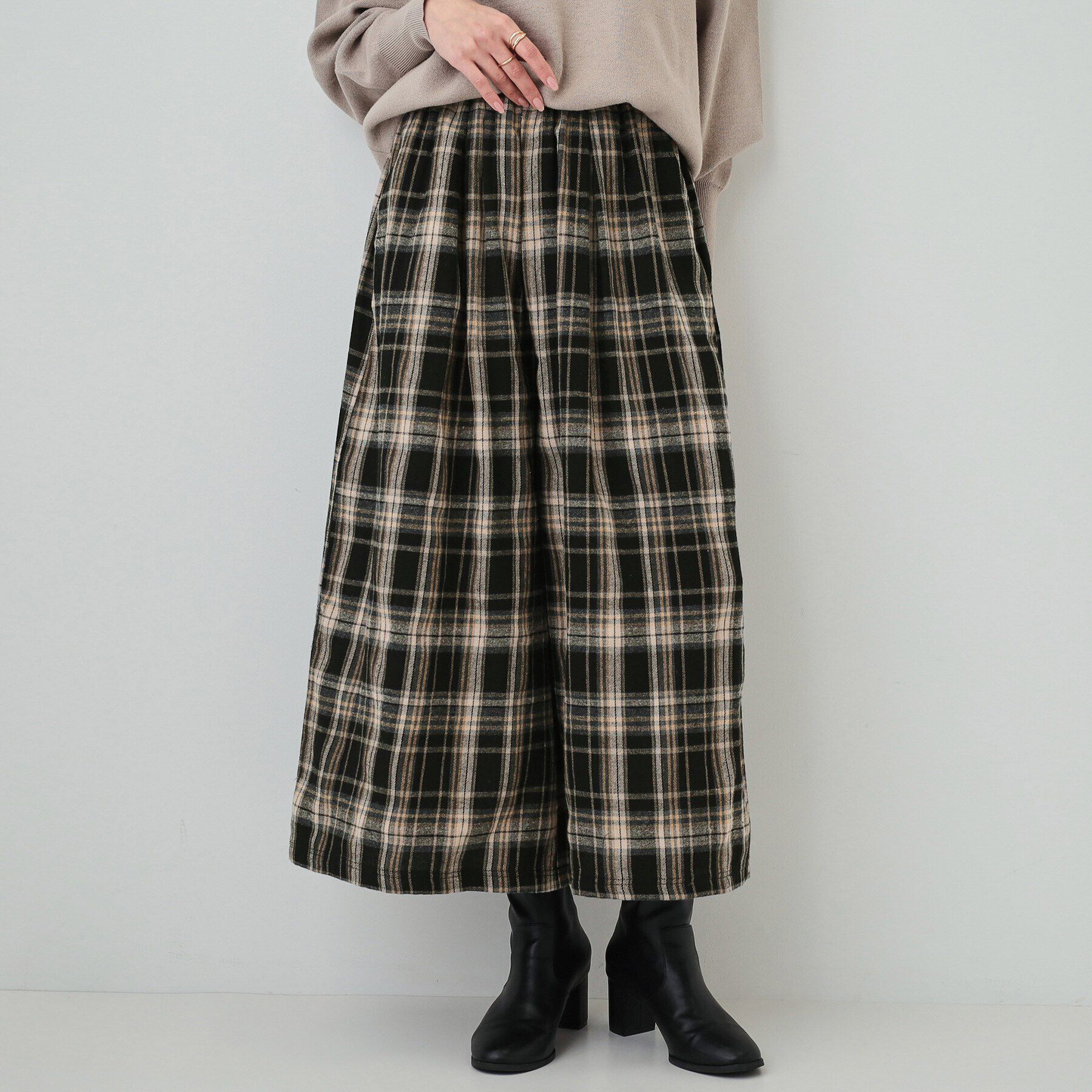 SHOO･LA･RUE「大人が着たい 微起毛 チェック柄ガウチョパンツ」|その他|ブラック(219)