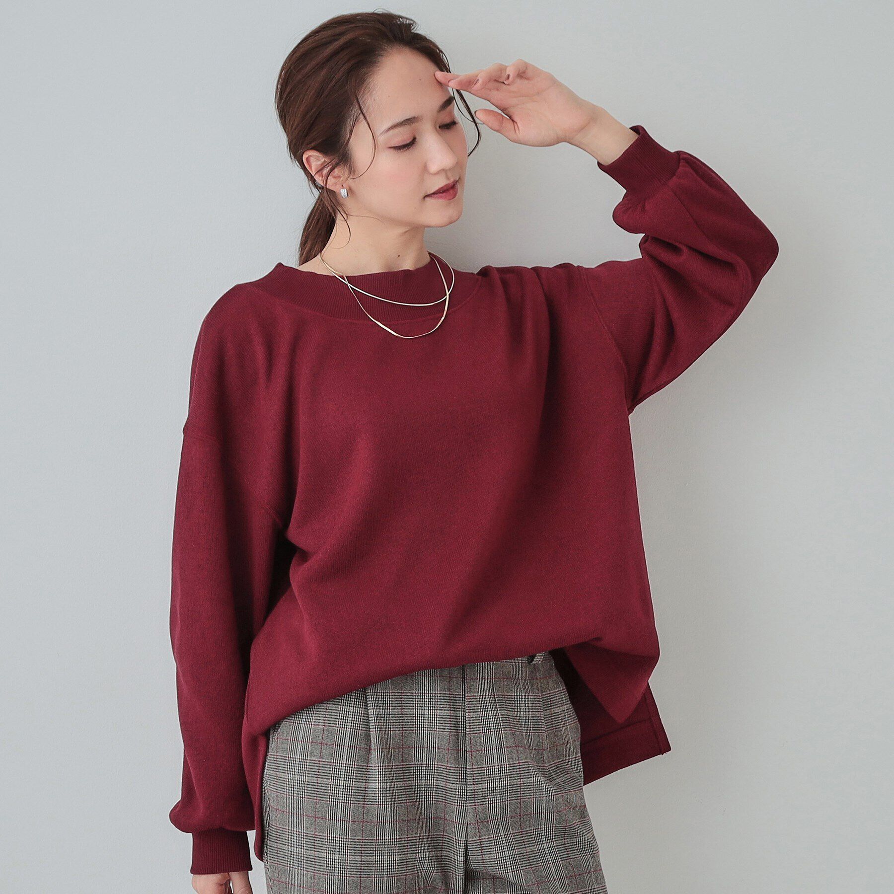 SHOO･LA･RUE「【S-LL】大人カジュアルに オフネックニットソー」|Tシャツ・カットソー|ボルドー(064)