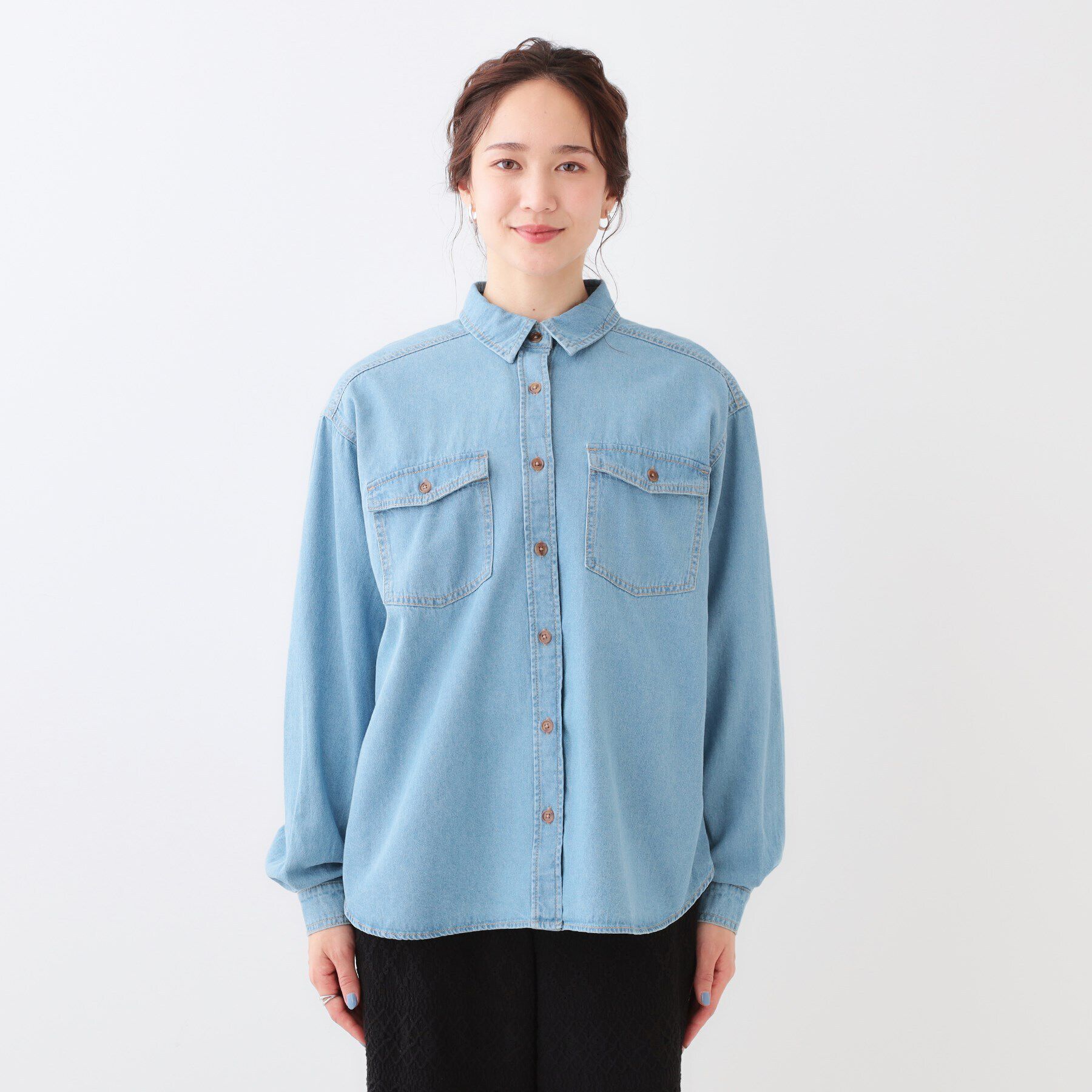 SHOO･LA･RUE「【洗える/S-LL】大人のこなれコーデに やわらかデニムシャツ」|シャツ・ブラウス|