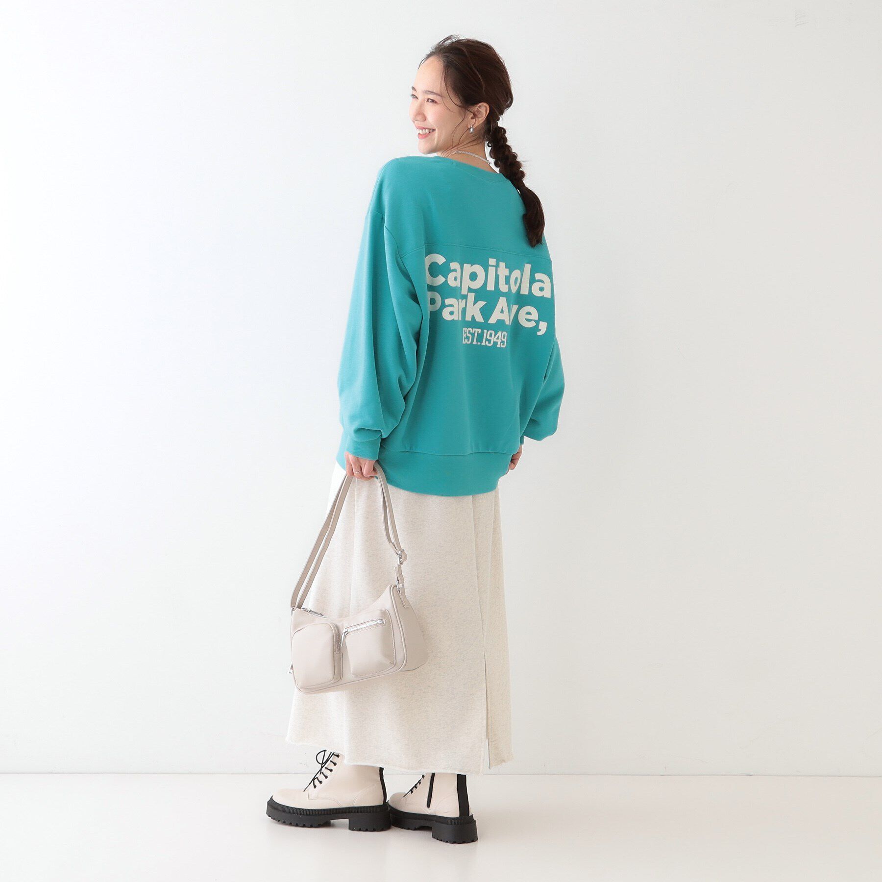 SHOO･LA･RUE「オーバーサイズで抜け感をプラス バックプリントスウェット」|パーカー|