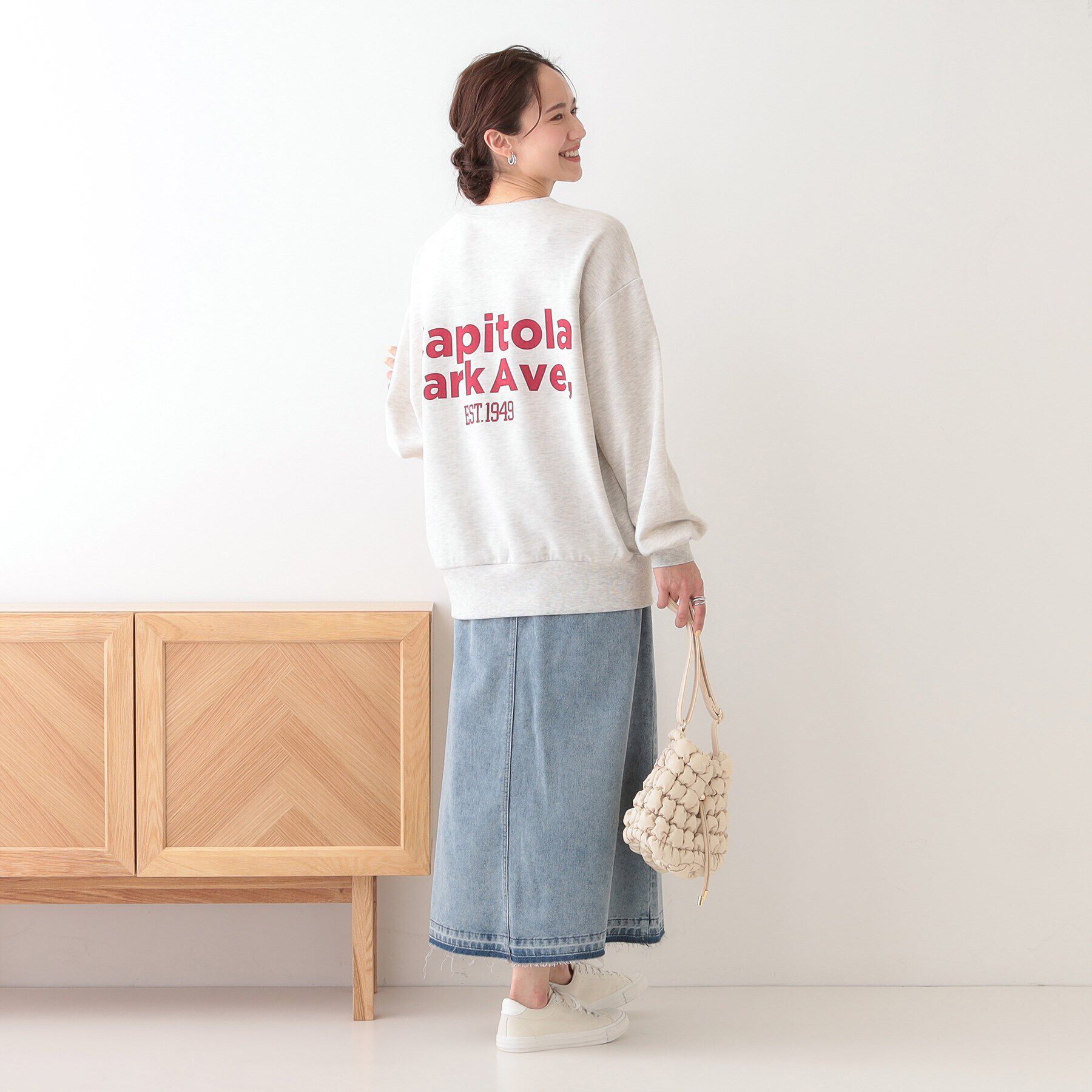 SHOO･LA･RUE「オーバーサイズで抜け感をプラス バックプリントスウェット」|パーカー|