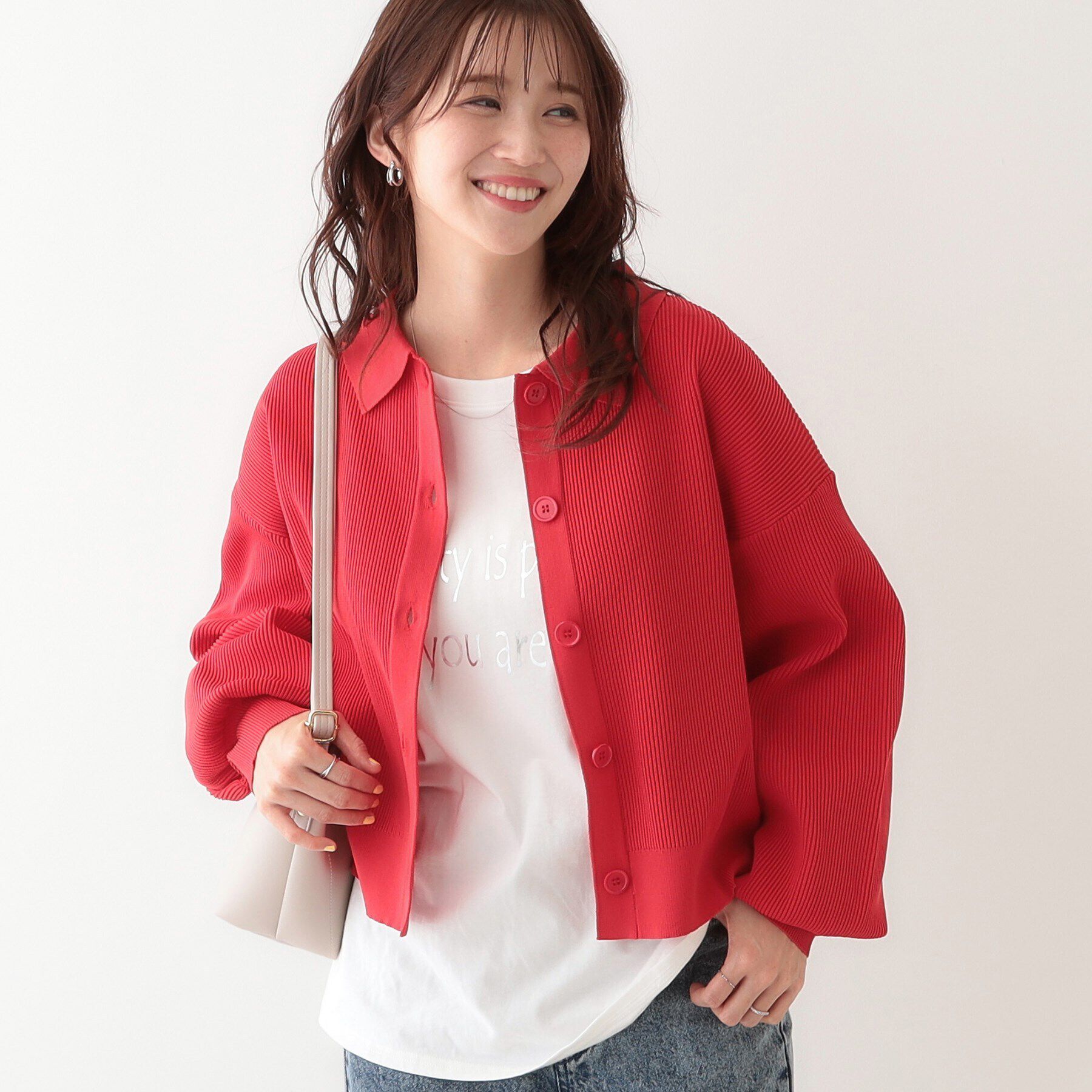 SHOO･LA･RUE「着こなしいろいろ 襟付きスポンディッシュニットカーディガン」|カーディガン|レッド(062)