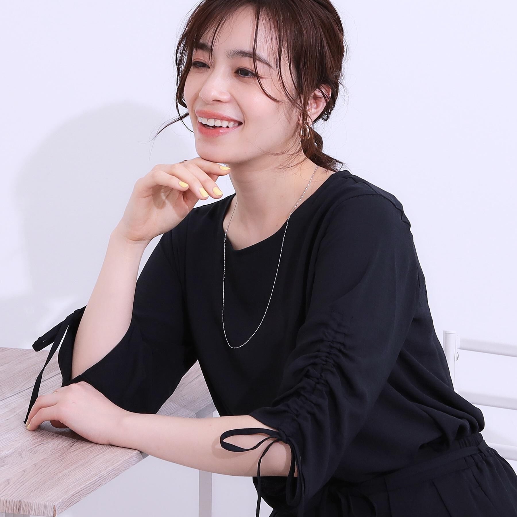 SHOO･LA･RUE「【高レビュー/セットアップ可】お袖シャーリング 麻調ブラウス」|シャツ・ブラウス|ネイビー(094)