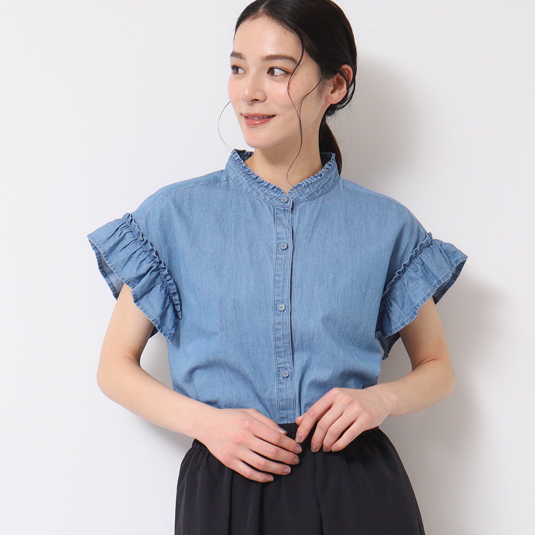 Dessin「【洗える】ギャザーフリル綿麻デニムブラウス」|シャツ・ブラウス|