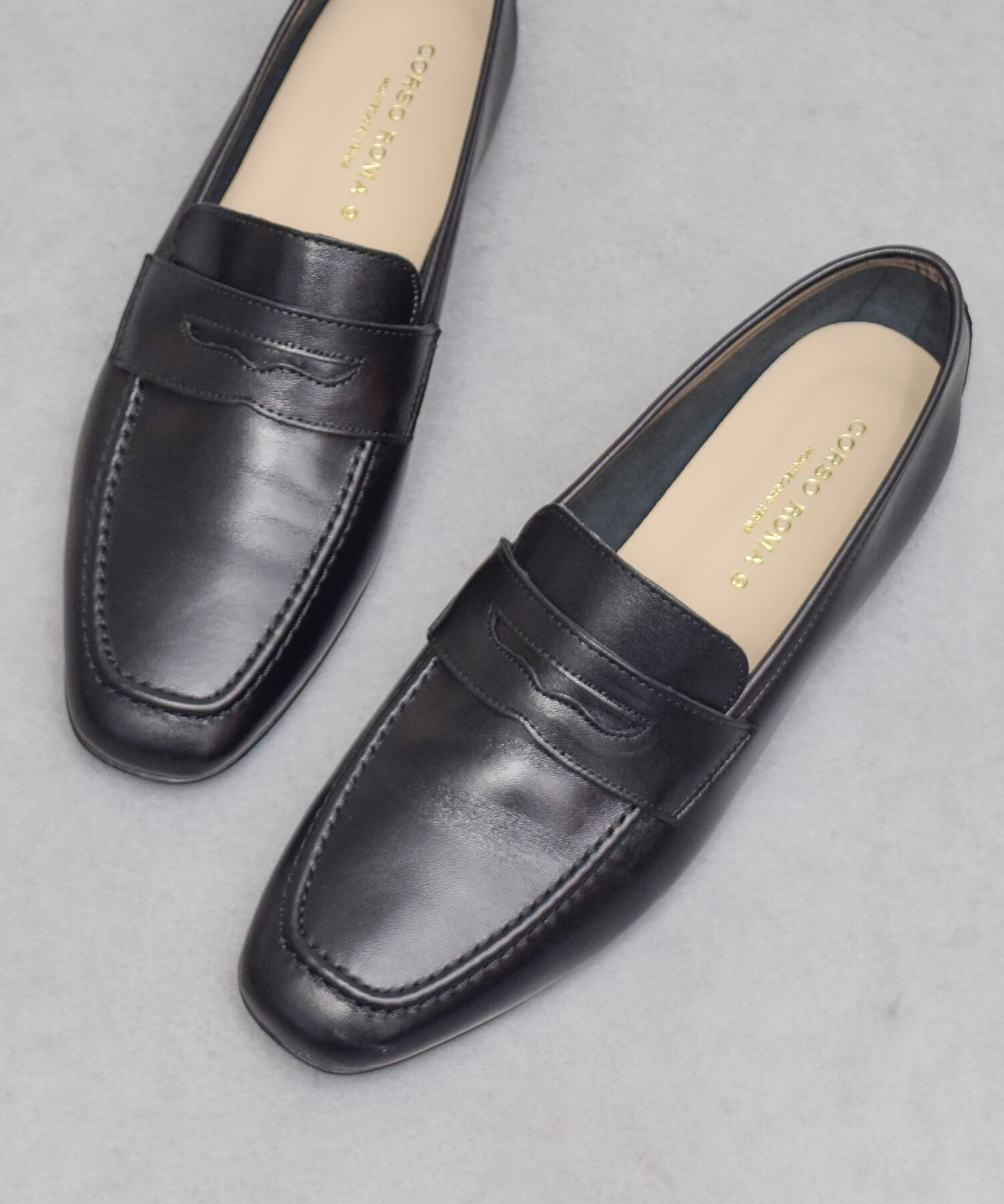 IMPORT SELECT「【CORSO ROMA 9】スクエアトウフラットソフトシューズ(W51616)」|ローファー|BL