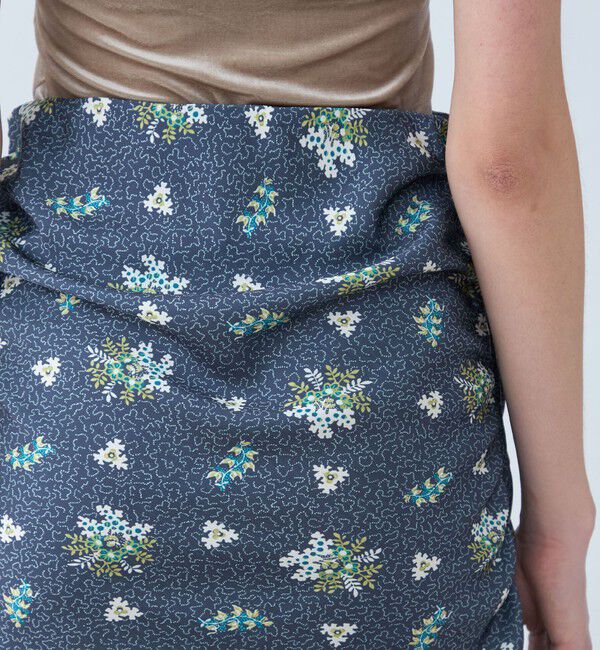 SOULEIADO「ポリエステルサテンプリント サイドシャーリングスカート」|タイト|