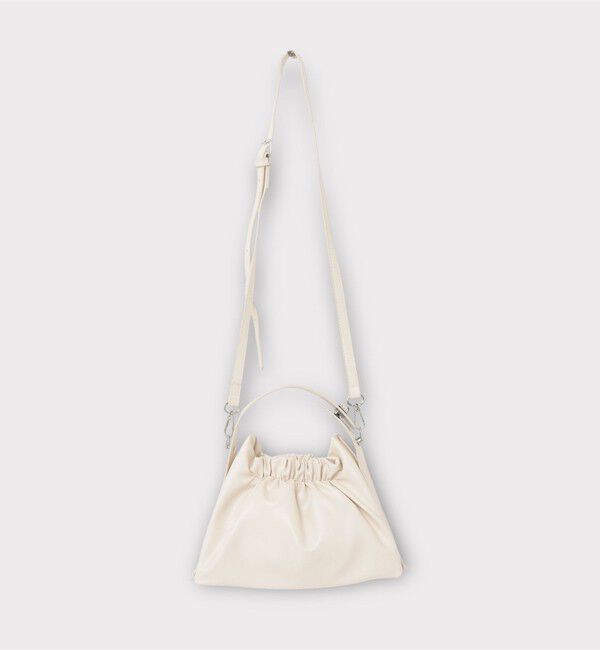 fredy emue「ギャザー三角ワンハンドルバッグ」|ショルダー・メッセンジャー|