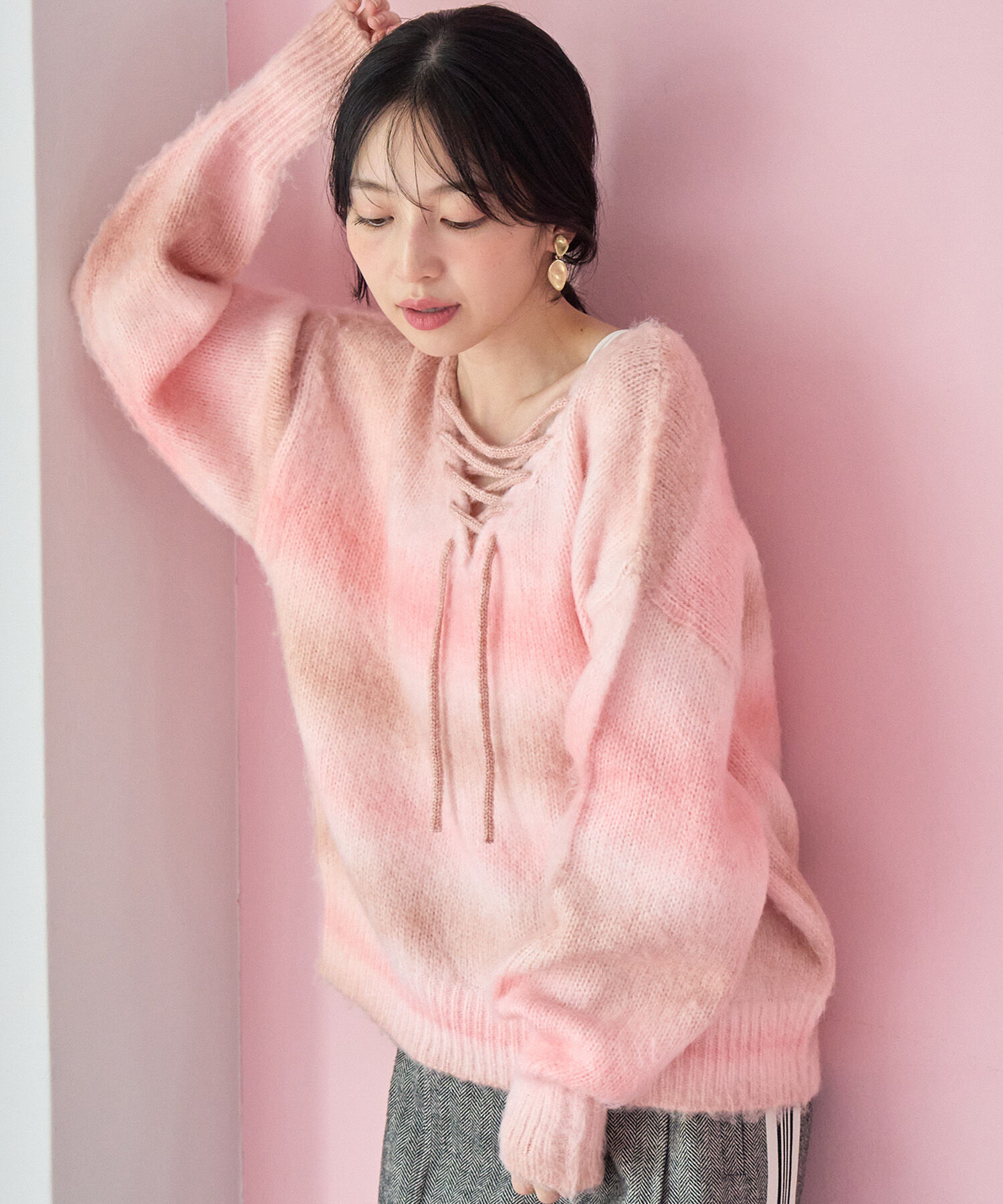 VIS「【前後2WAY】レースアップグラデーションニット」|ニット・セーター|