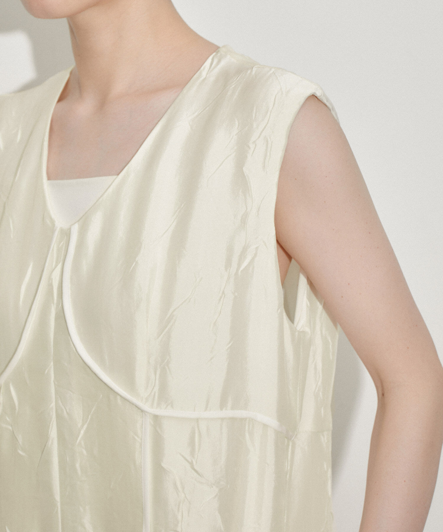 ADAM ET ROPE'「グロッシーロンパース」|オールインワン|