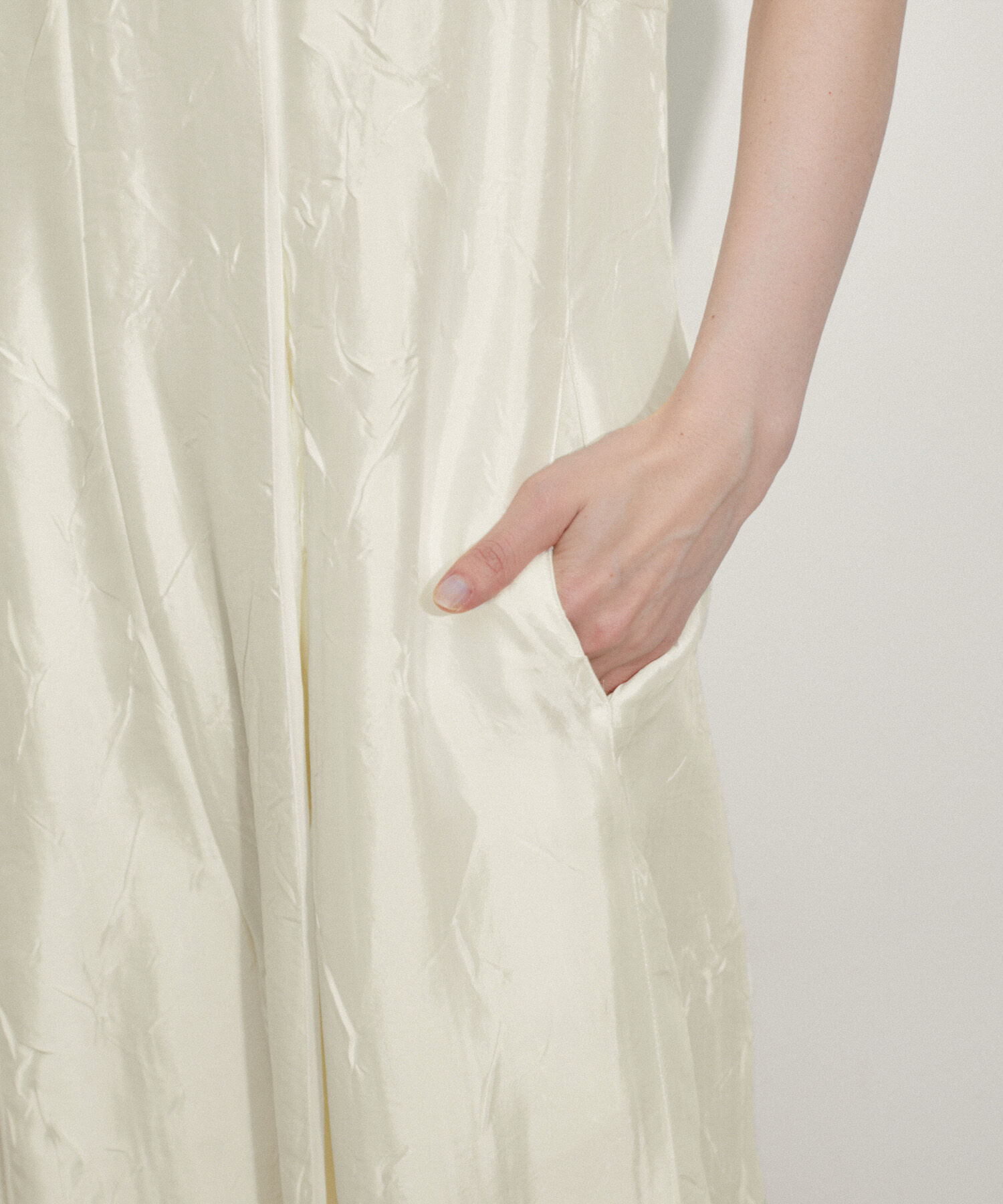 ADAM ET ROPE'「グロッシーロンパース」|オールインワン|