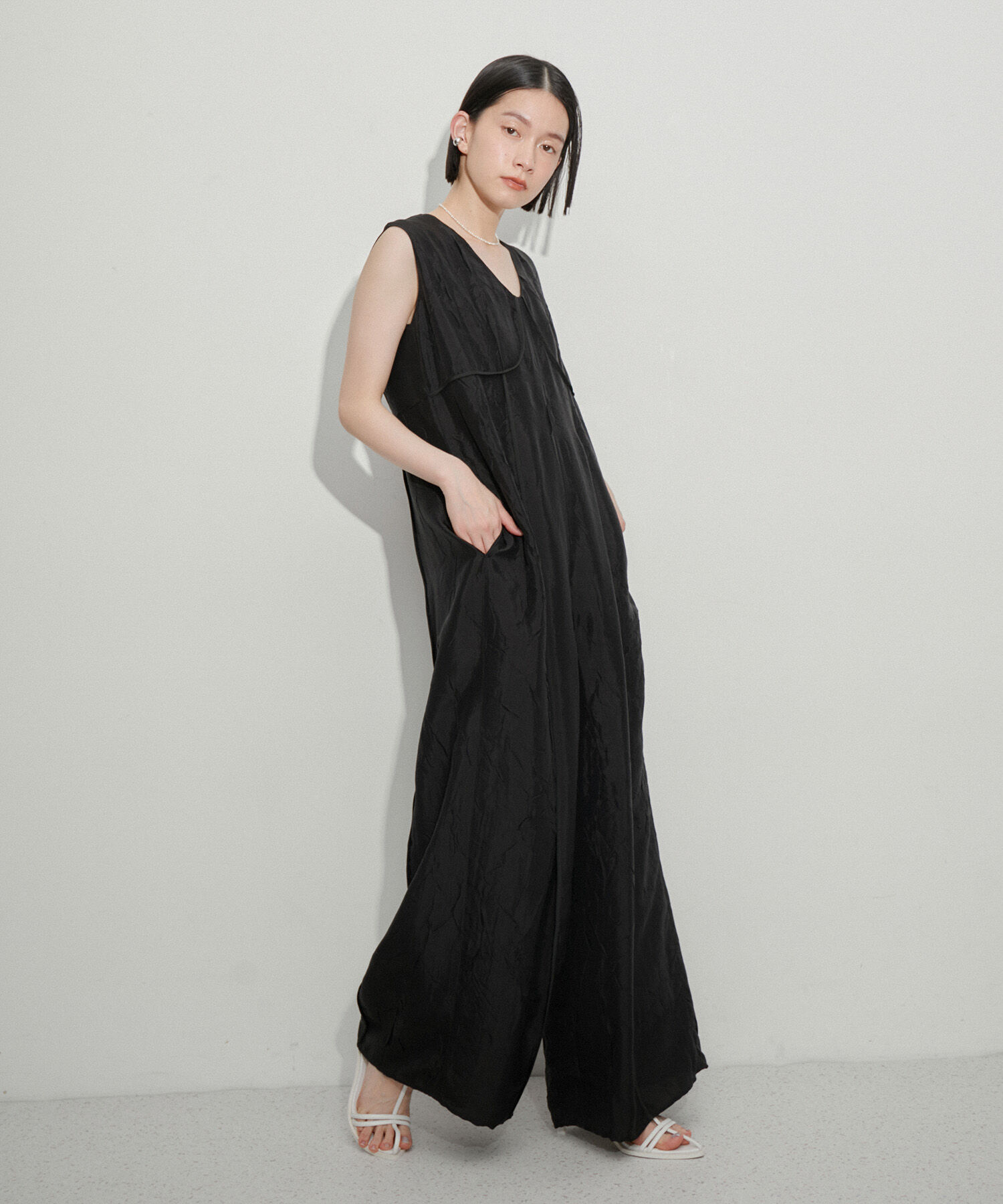 ADAM ET ROPE'「グロッシーロンパース」|オールインワン|