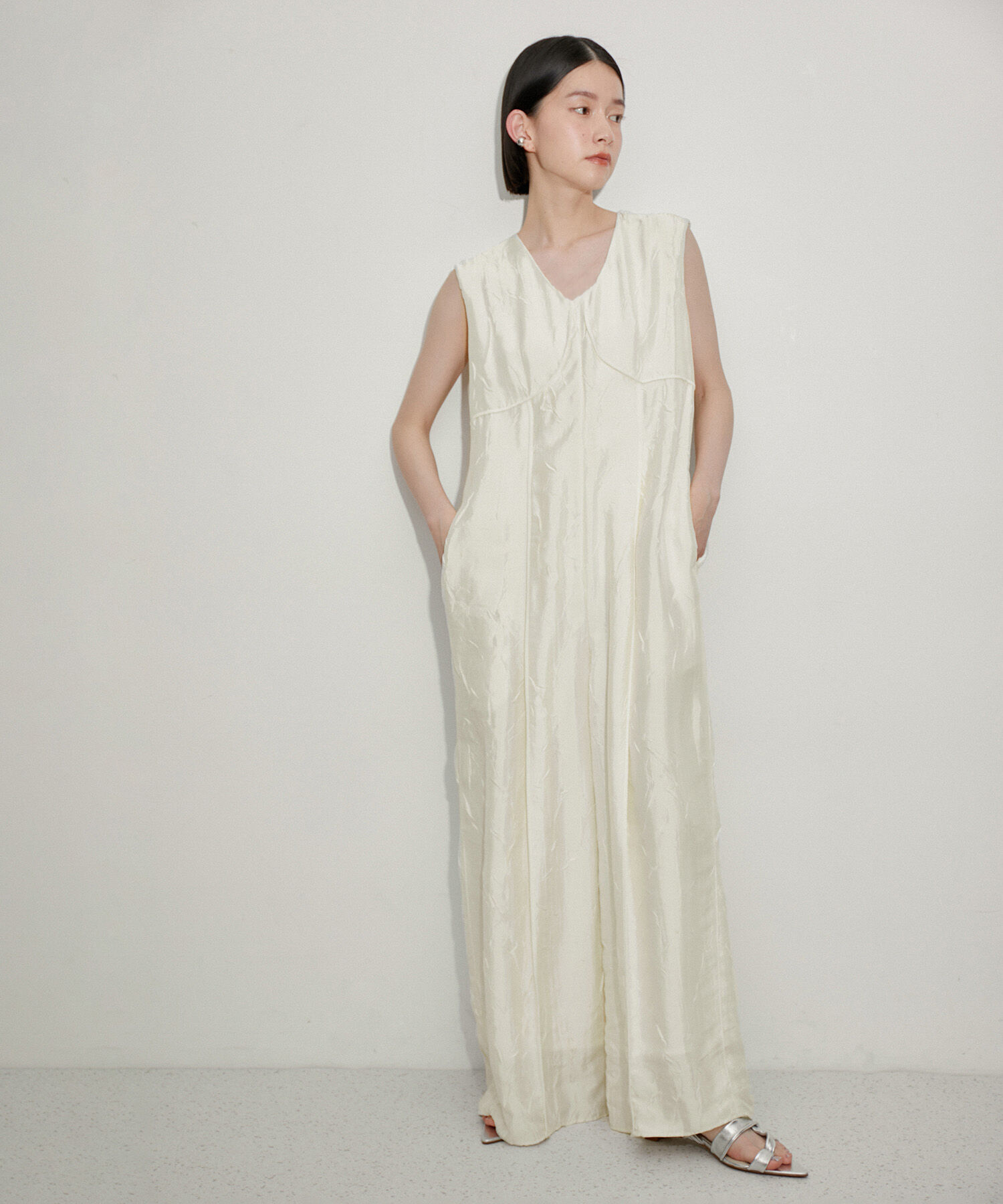 ADAM ET ROPE'「グロッシーロンパース」|オールインワン|