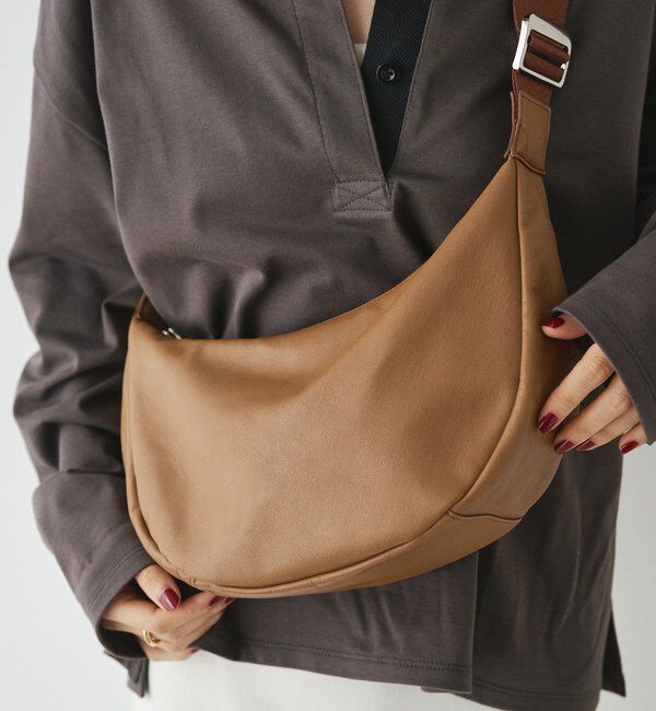  「ソフトレザーラウンドショルダーバッグ」|ショルダー・メッセンジャー|
