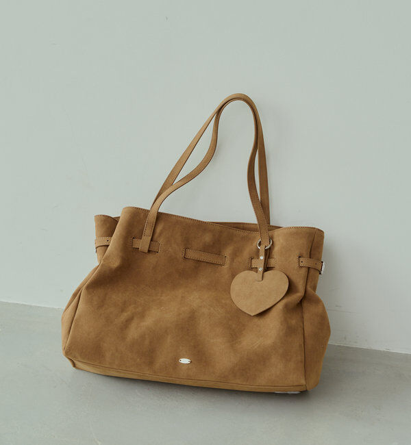  「【5色展開/通勤・通学に◎】チャーム付きベルトデザインBIGトートバッグ」|トートバッグ|