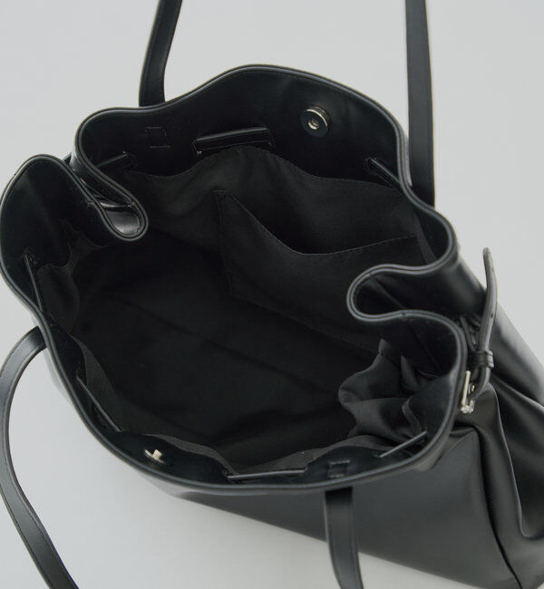  「【5色展開/通勤・通学に◎】チャーム付きベルトデザインBIGトートバッグ」|トートバッグ|