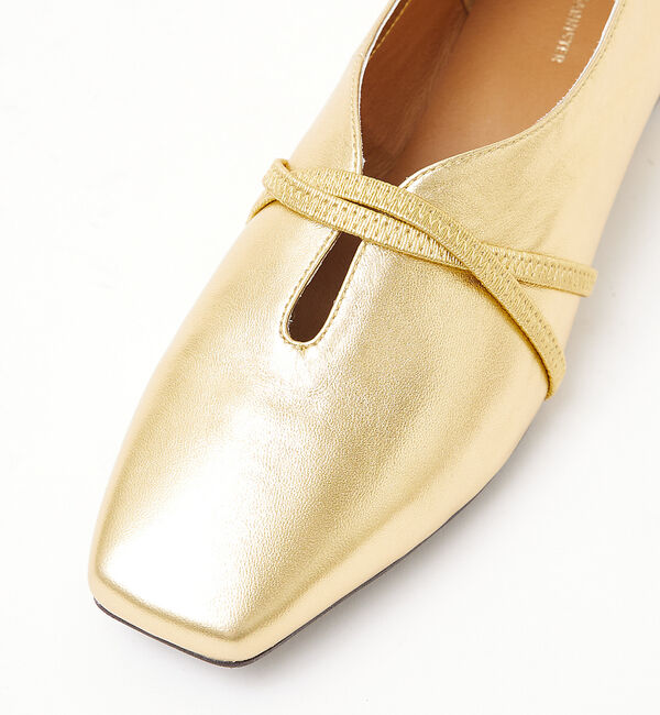 AU BANNISTER「【Youtuber紹介】ストラップソフトレザーフラットパンプス」|パンプス|