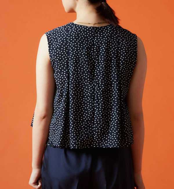 TIARA「ランダムドットノースリーブブラウス」|シャツ・ブラウス|