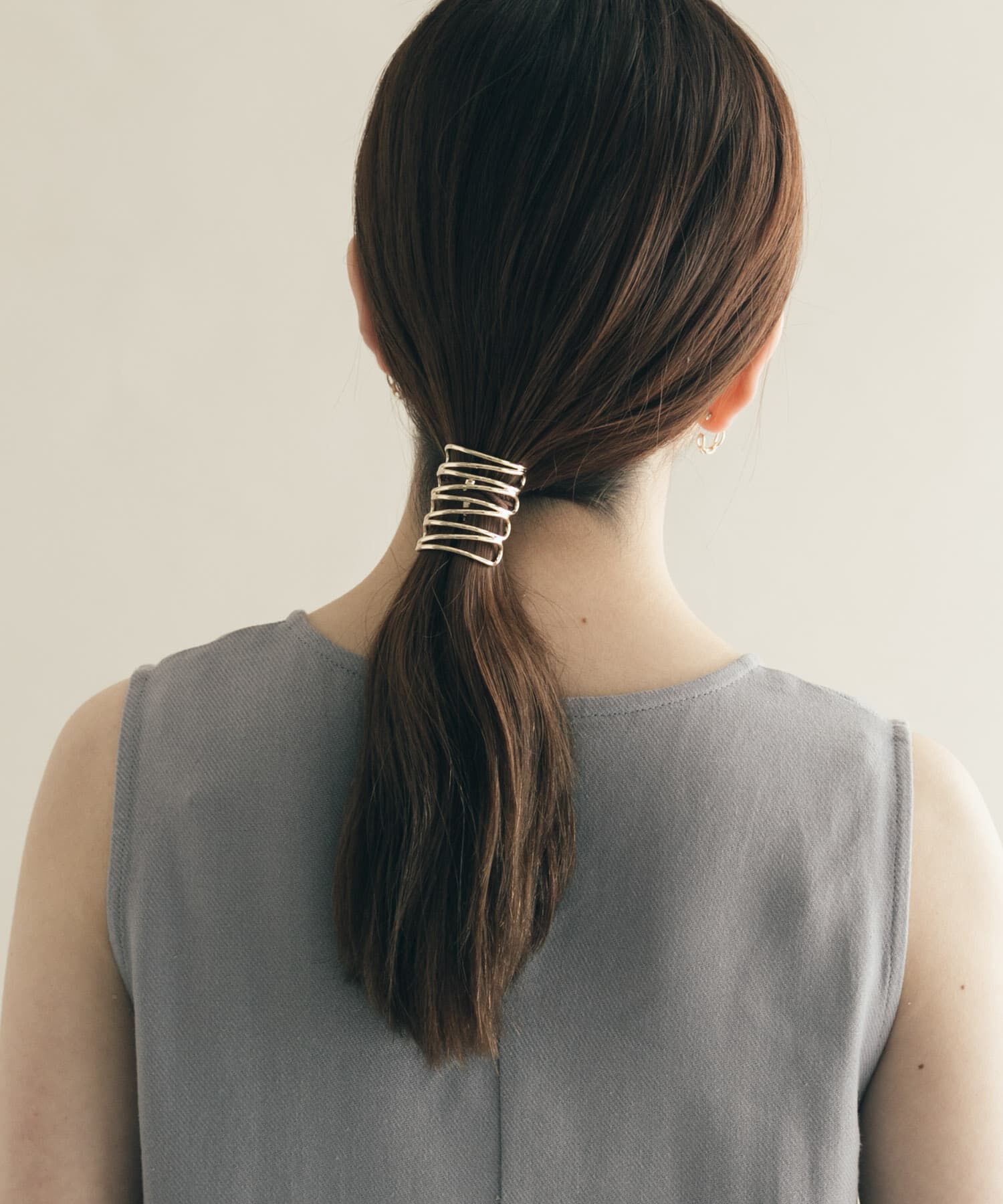 SMELLY「メタルモヨウヘアカフ」|ヘアゴム・シュシュ|