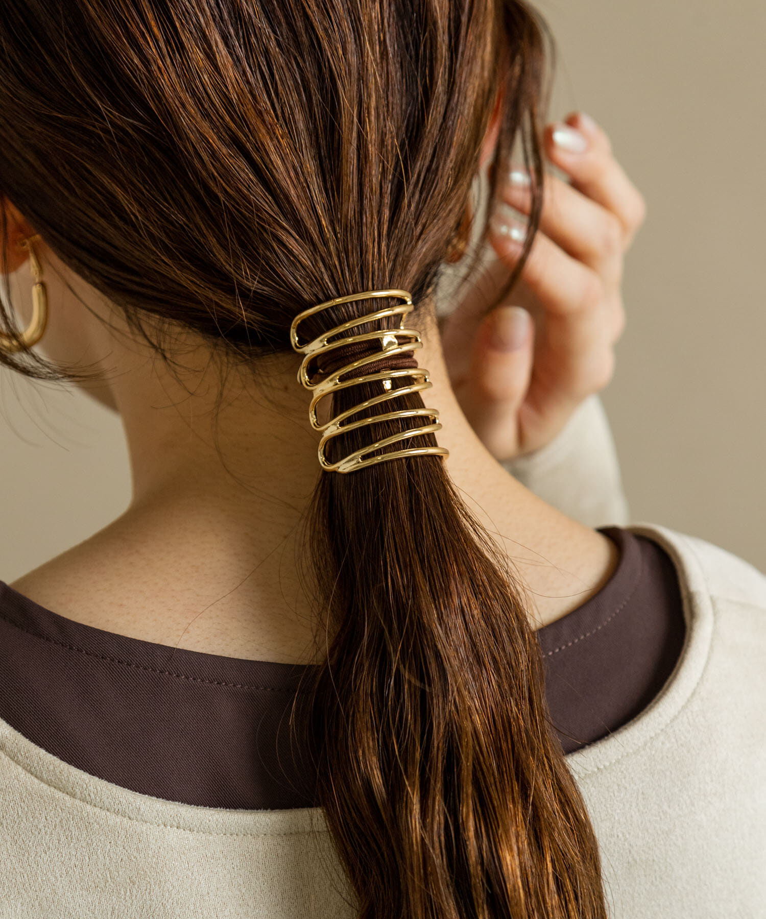 SMELLY「メタルモヨウヘアカフ」|ヘアゴム・シュシュ|